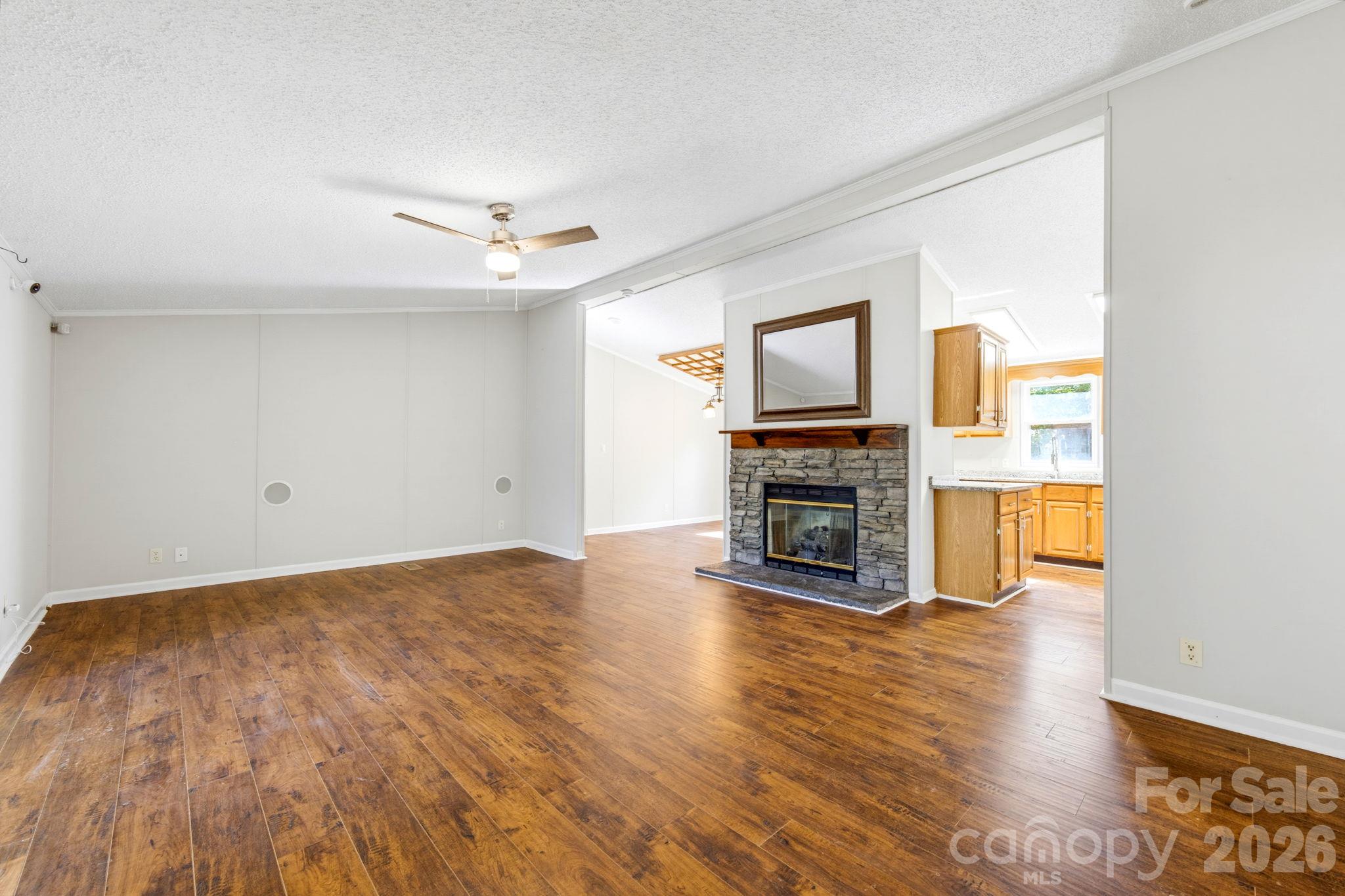 5119 Pine Springs Drive Property Photo 8
