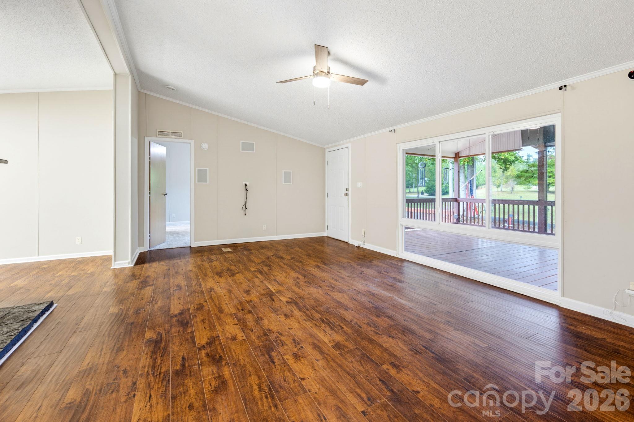 5119 Pine Springs Drive Property Photo 12