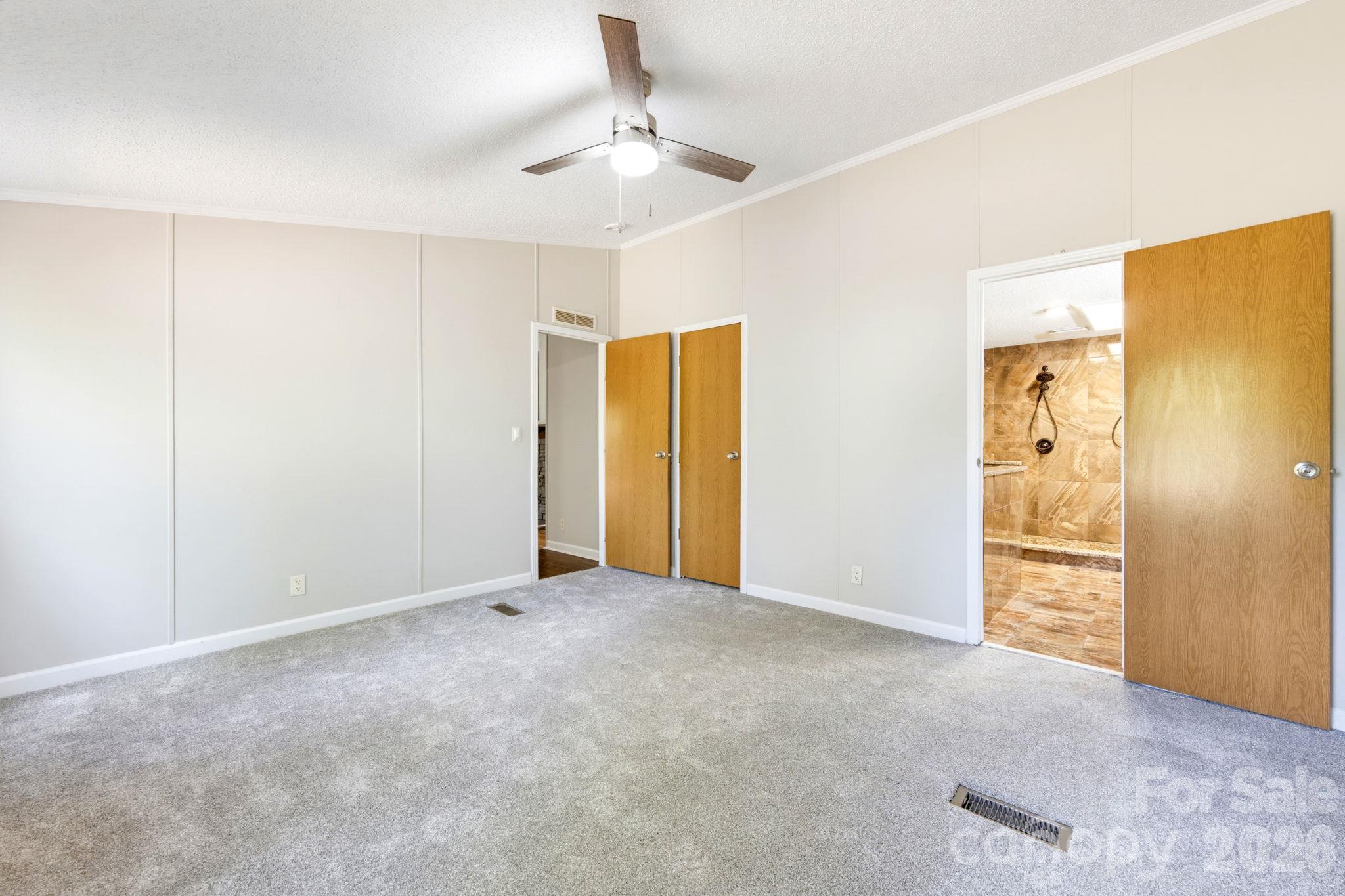 5119 Pine Springs Drive Property Photo 14