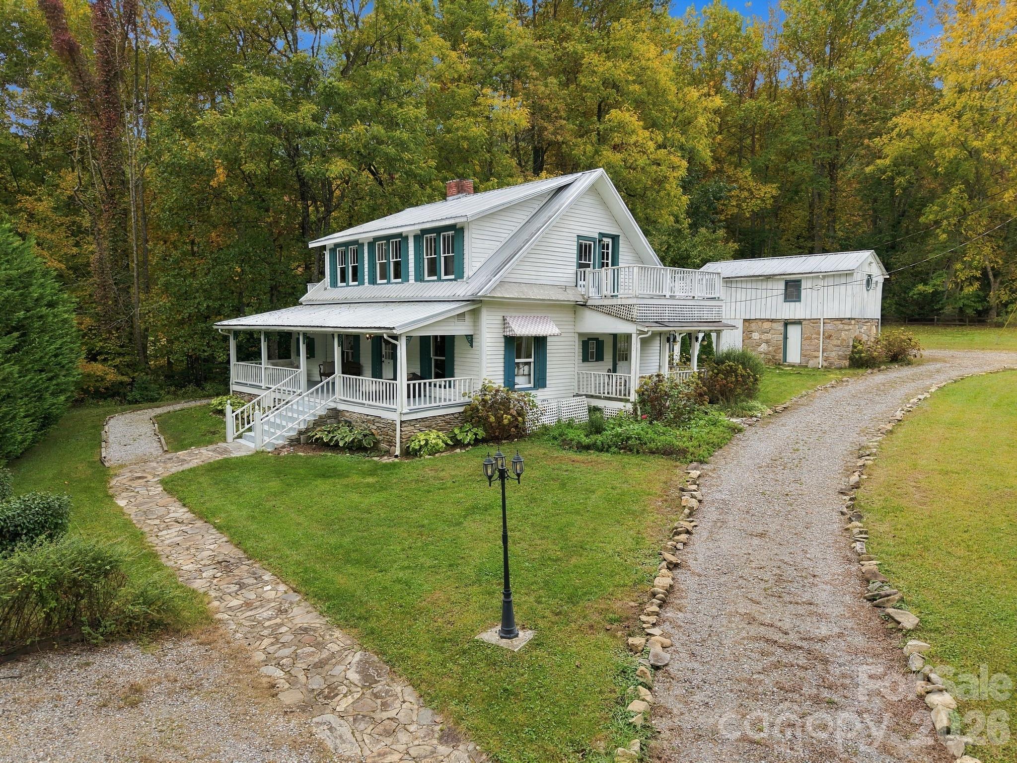 125 Timberline Drive Property Photo 4