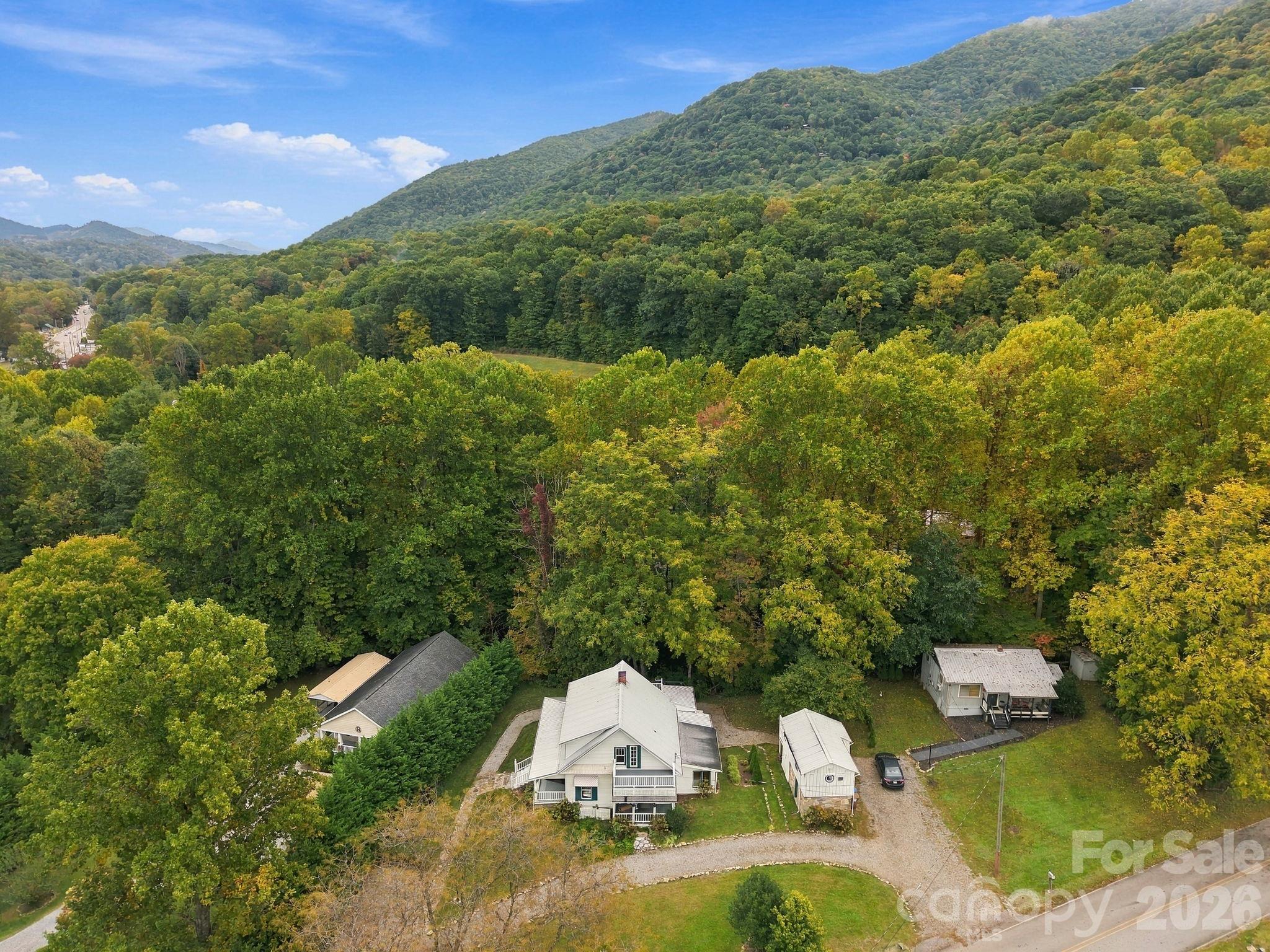 125 Timberline Drive Property Photo 6