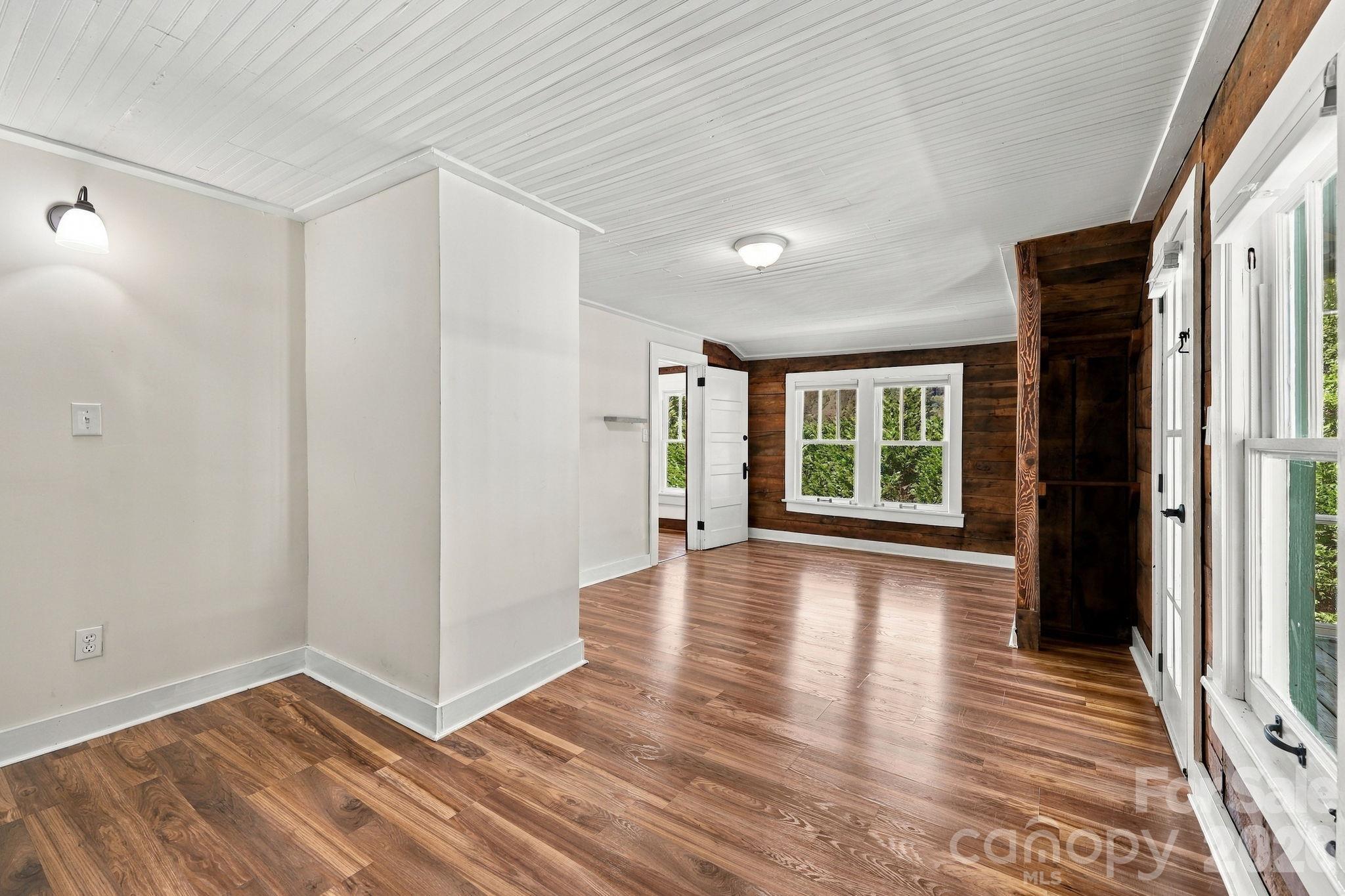 125 Timberline Drive Property Photo 27