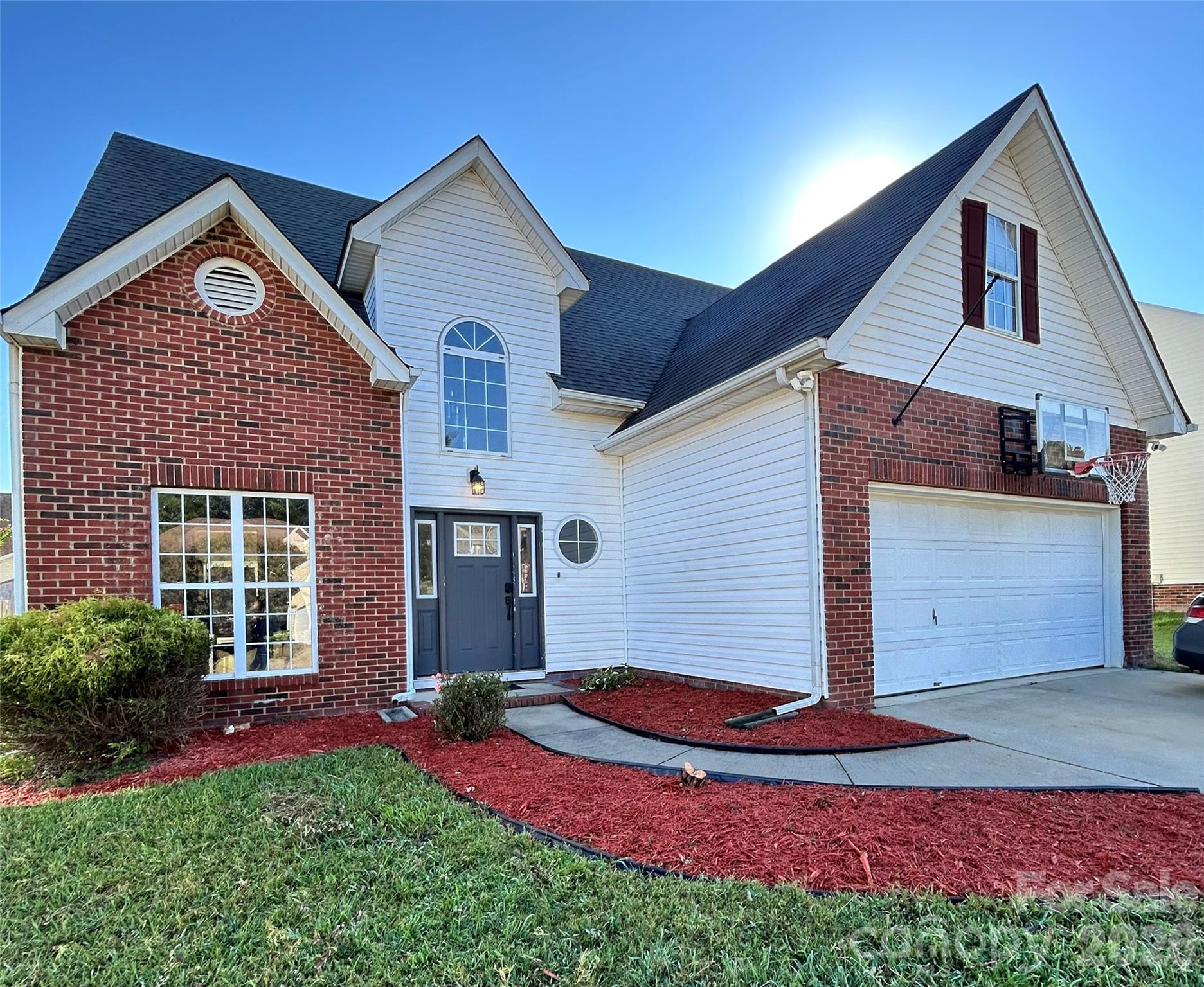 3935 Longwood Drive Property Photo 1