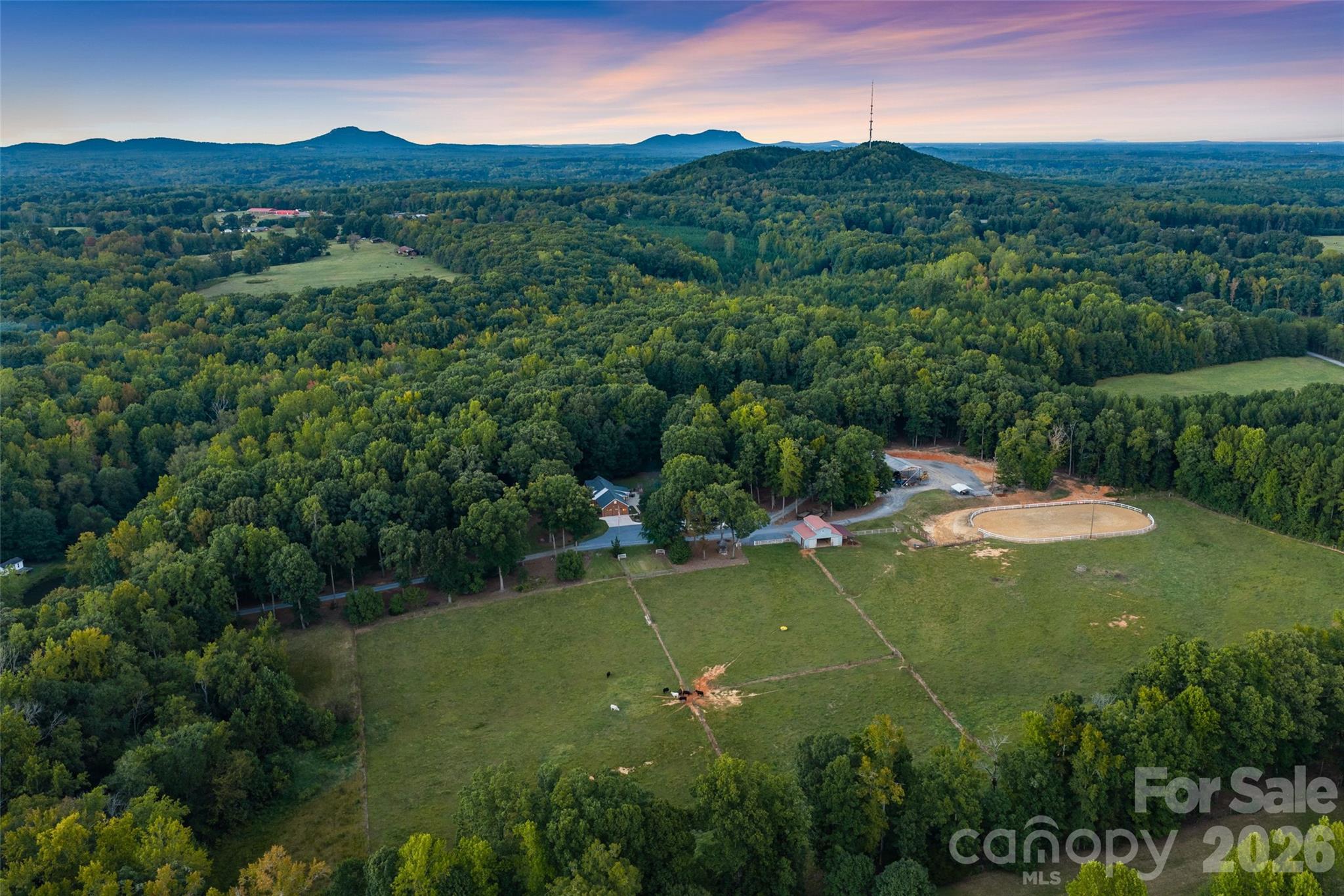 996 Beamguard Road Property Photo 1