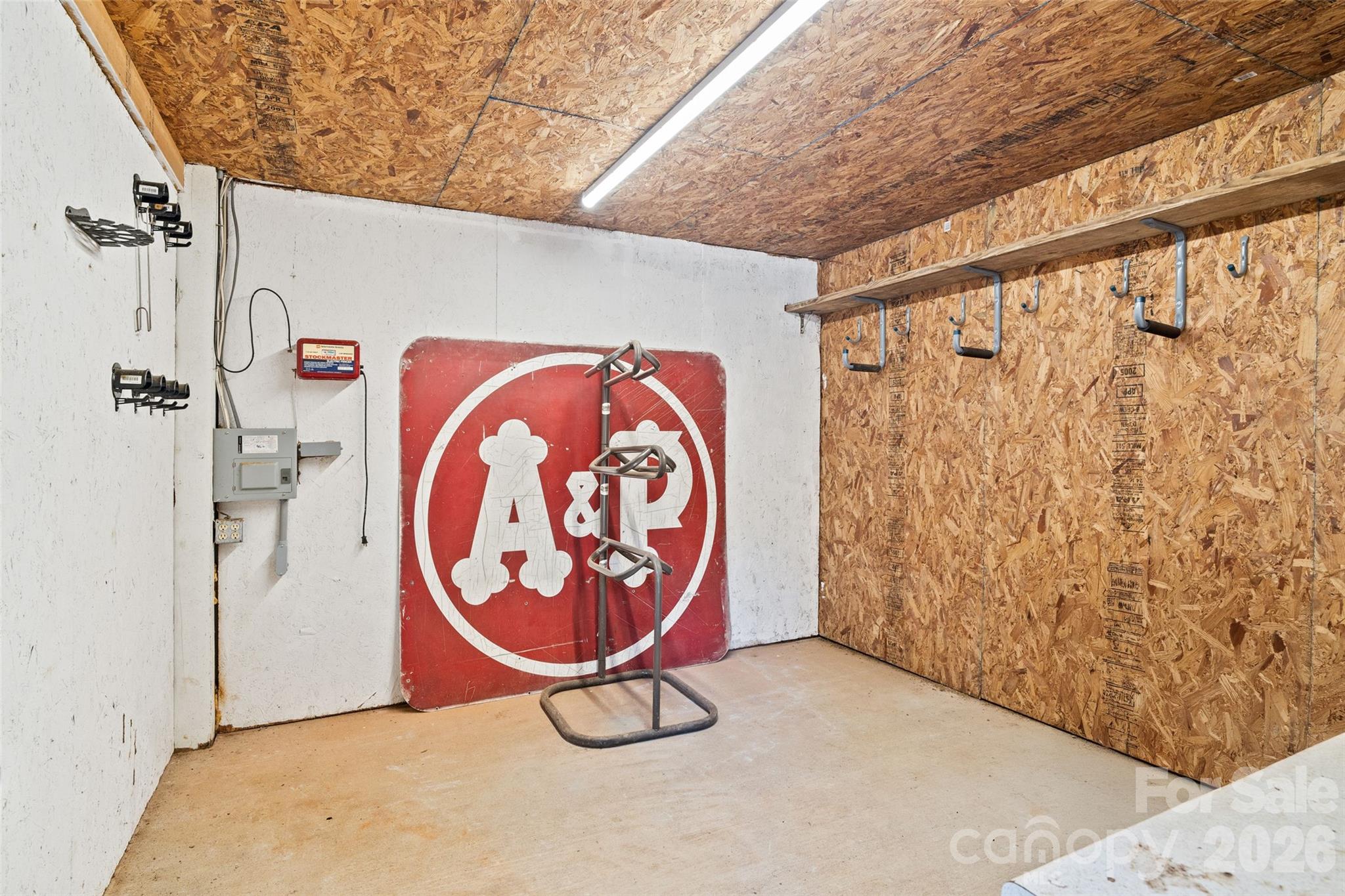 996 Beamguard Road Property Photo 37