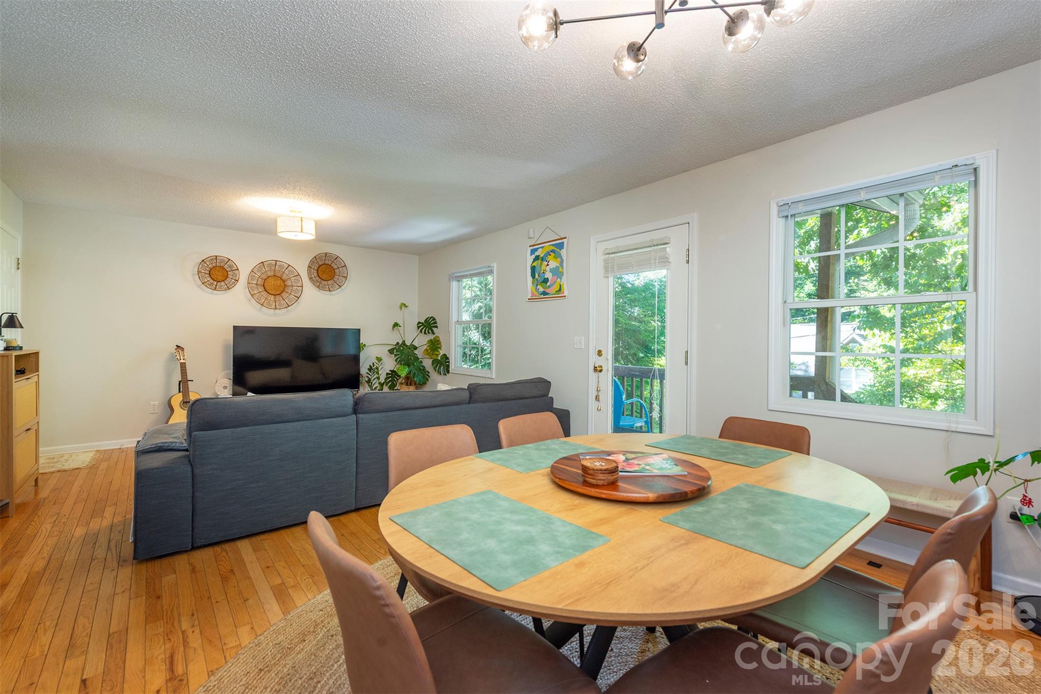 17 Castle Street Property Photo 3