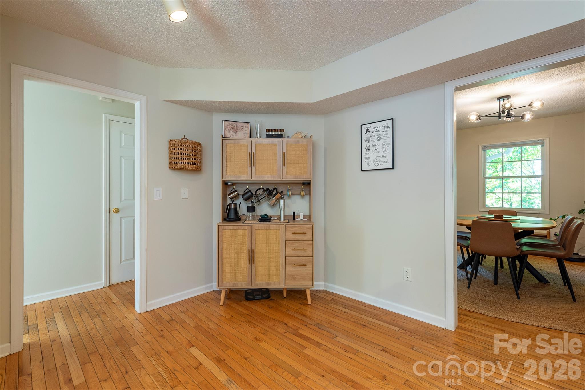 17 Castle Street Property Photo 8