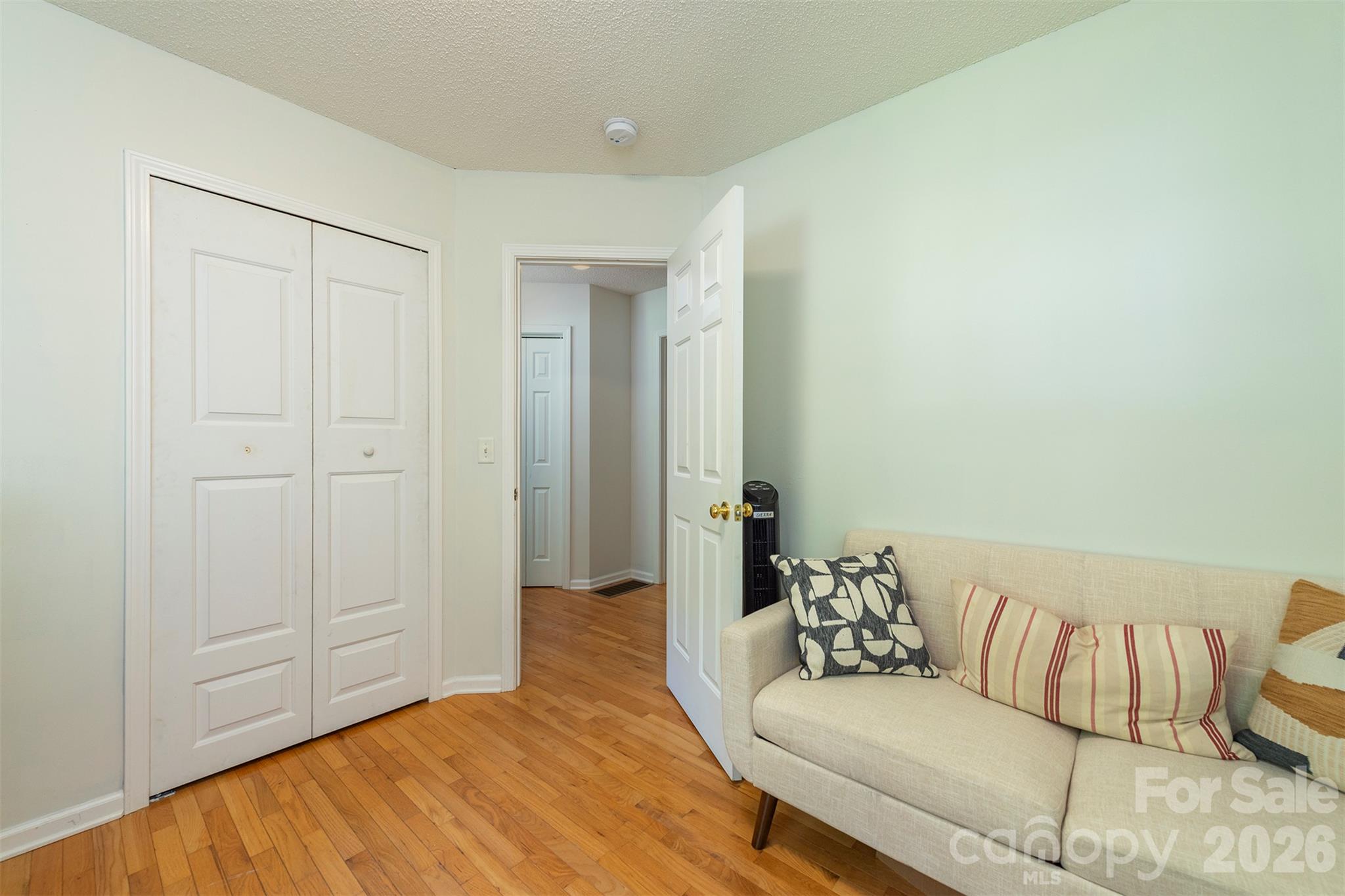 17 Castle Street Property Photo 16