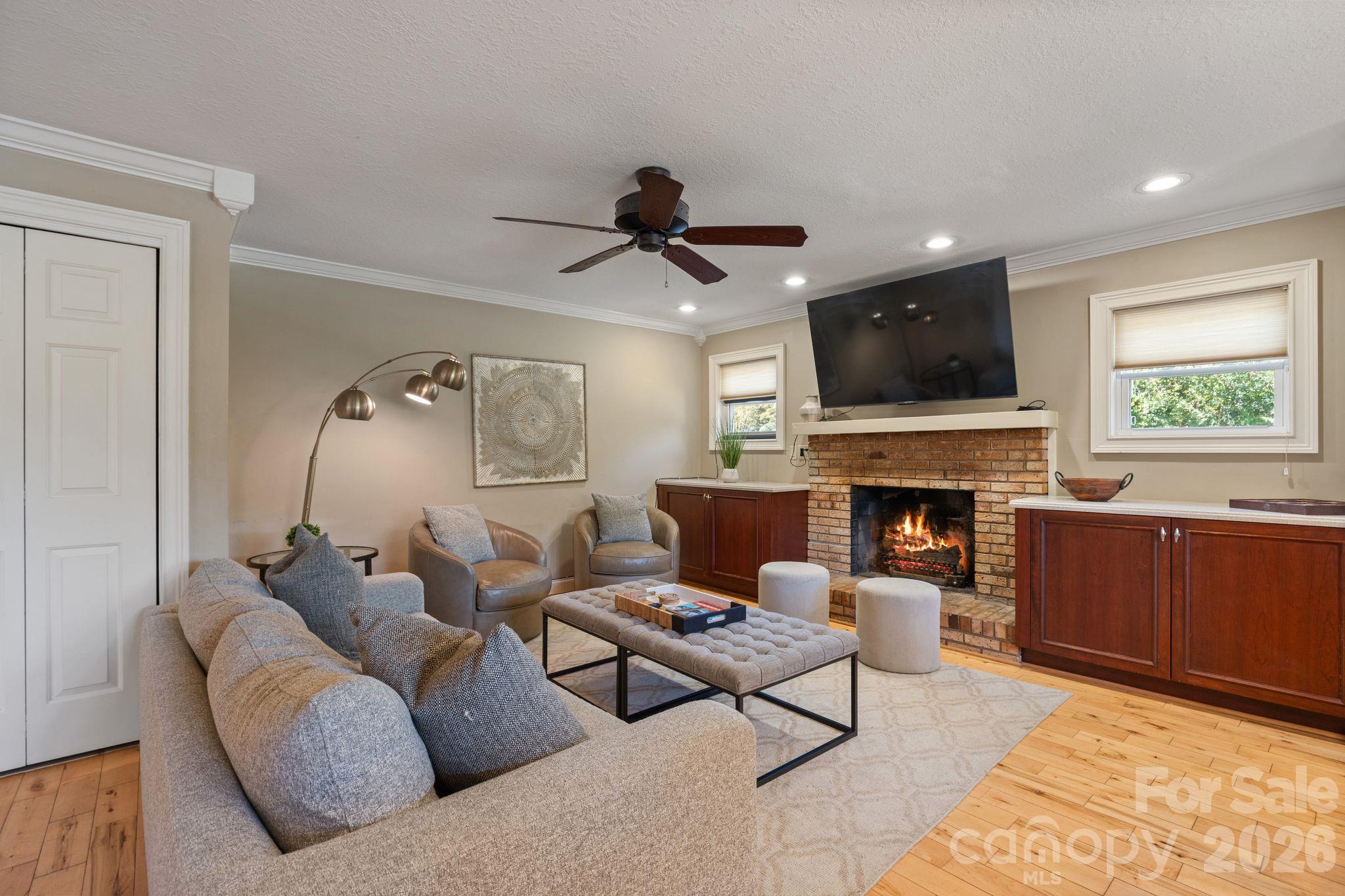 422 Crooked Creek Road Property Photo 10