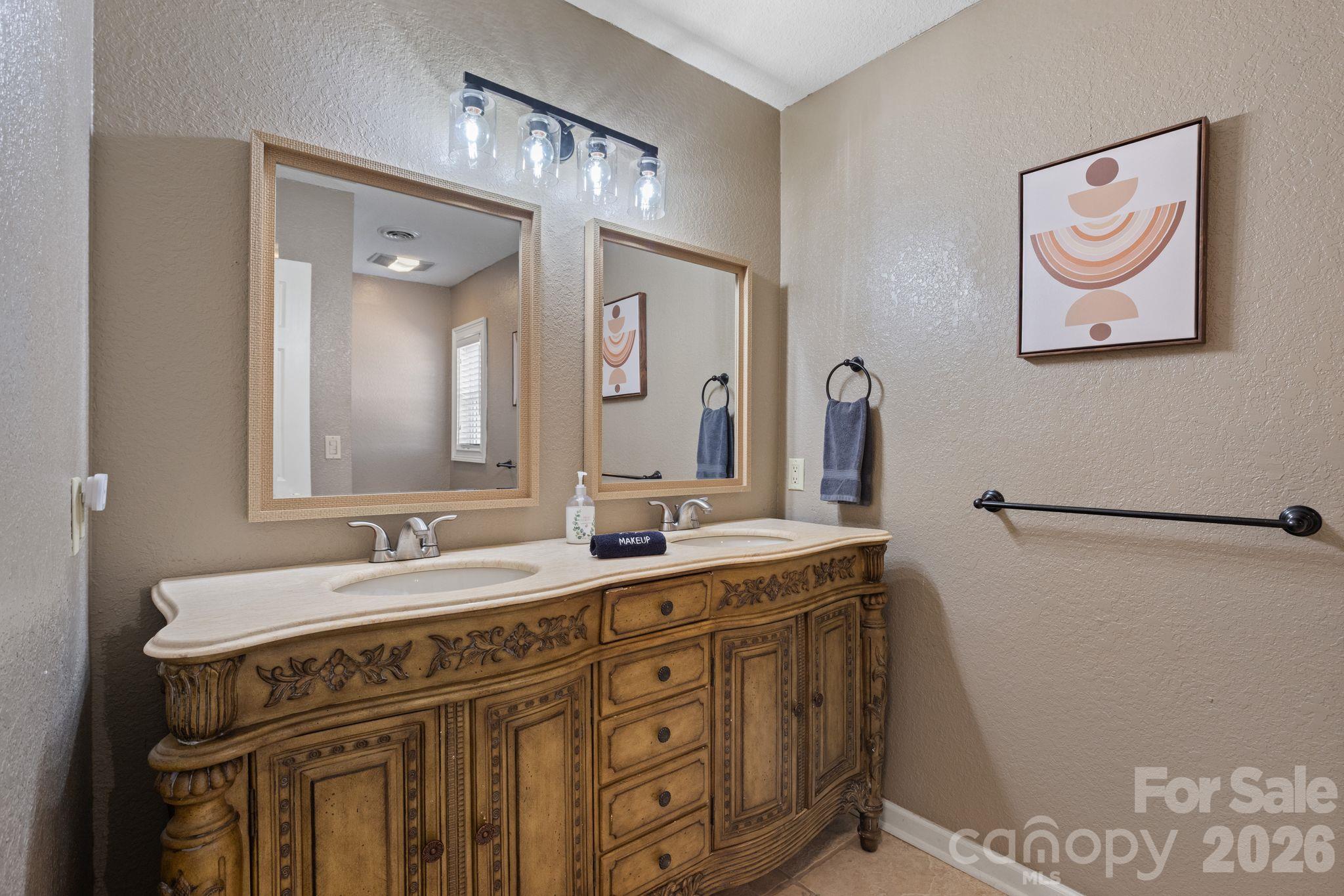 422 Crooked Creek Road Property Photo 15
