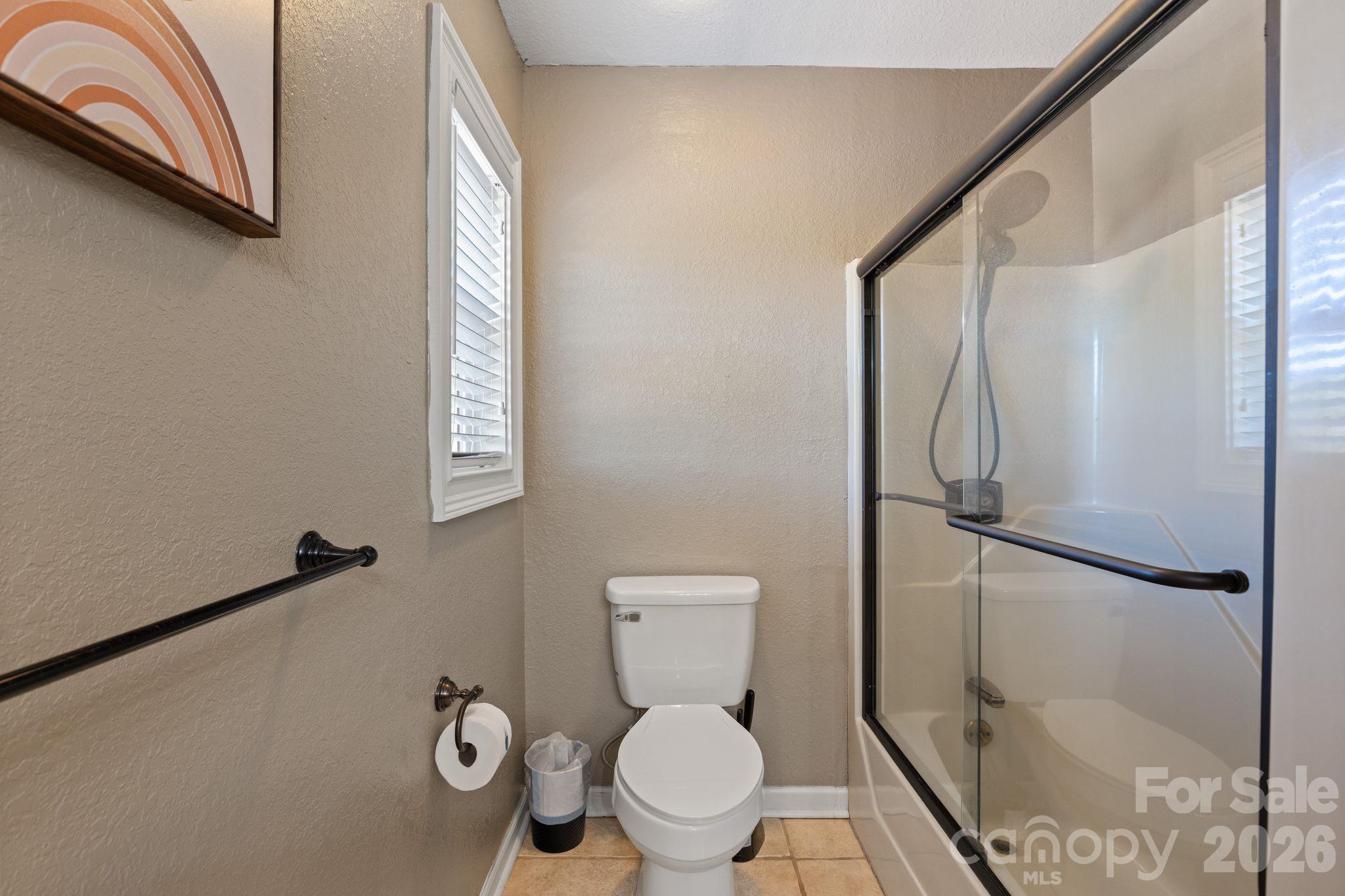 422 Crooked Creek Road Property Photo 16