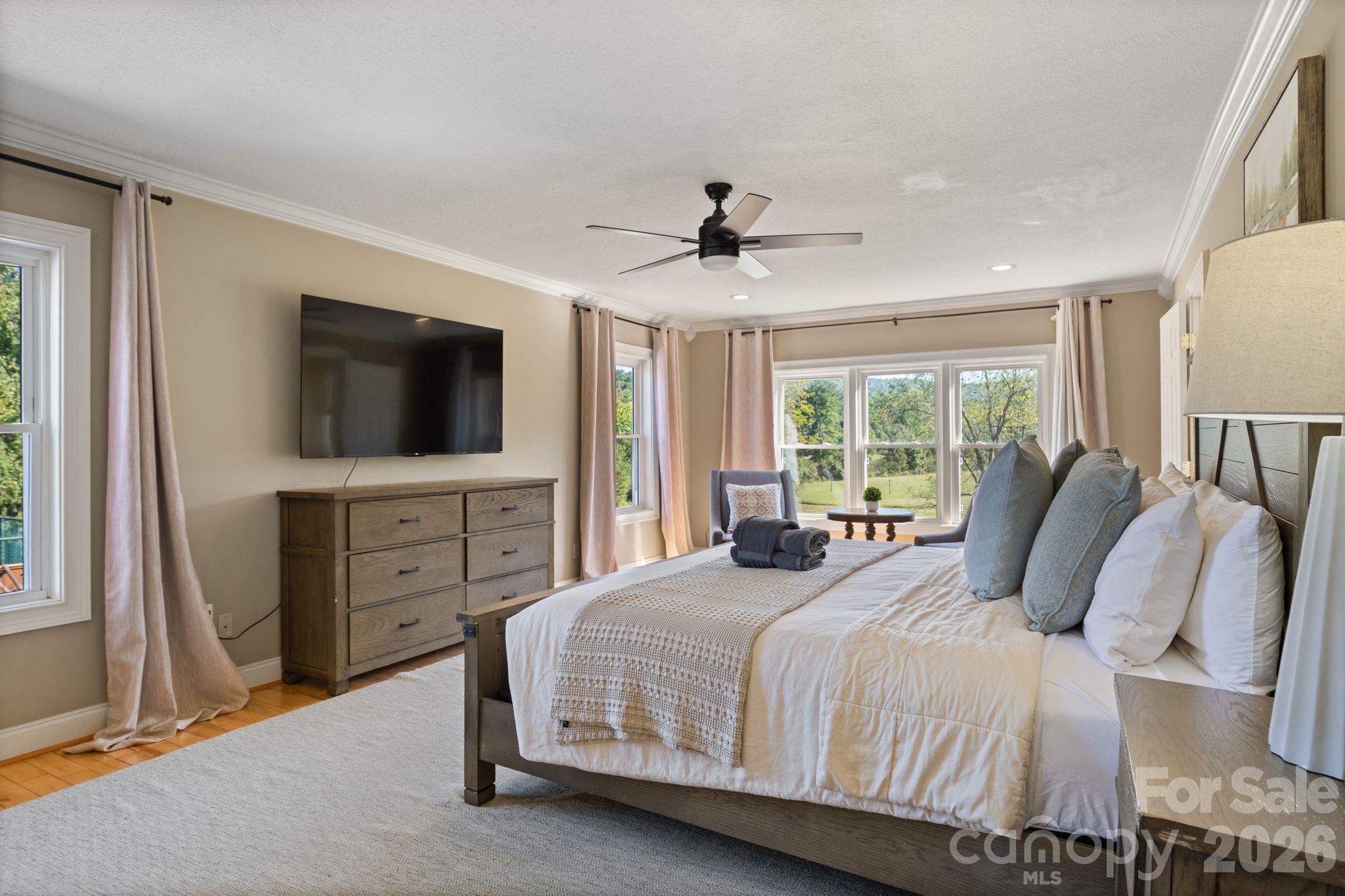 422 Crooked Creek Road Property Photo 20