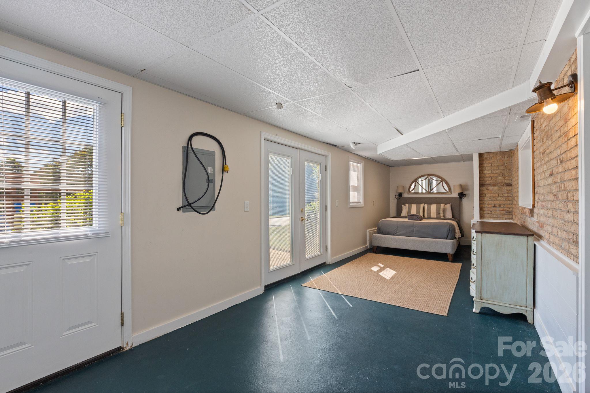 422 Crooked Creek Road Property Photo 44