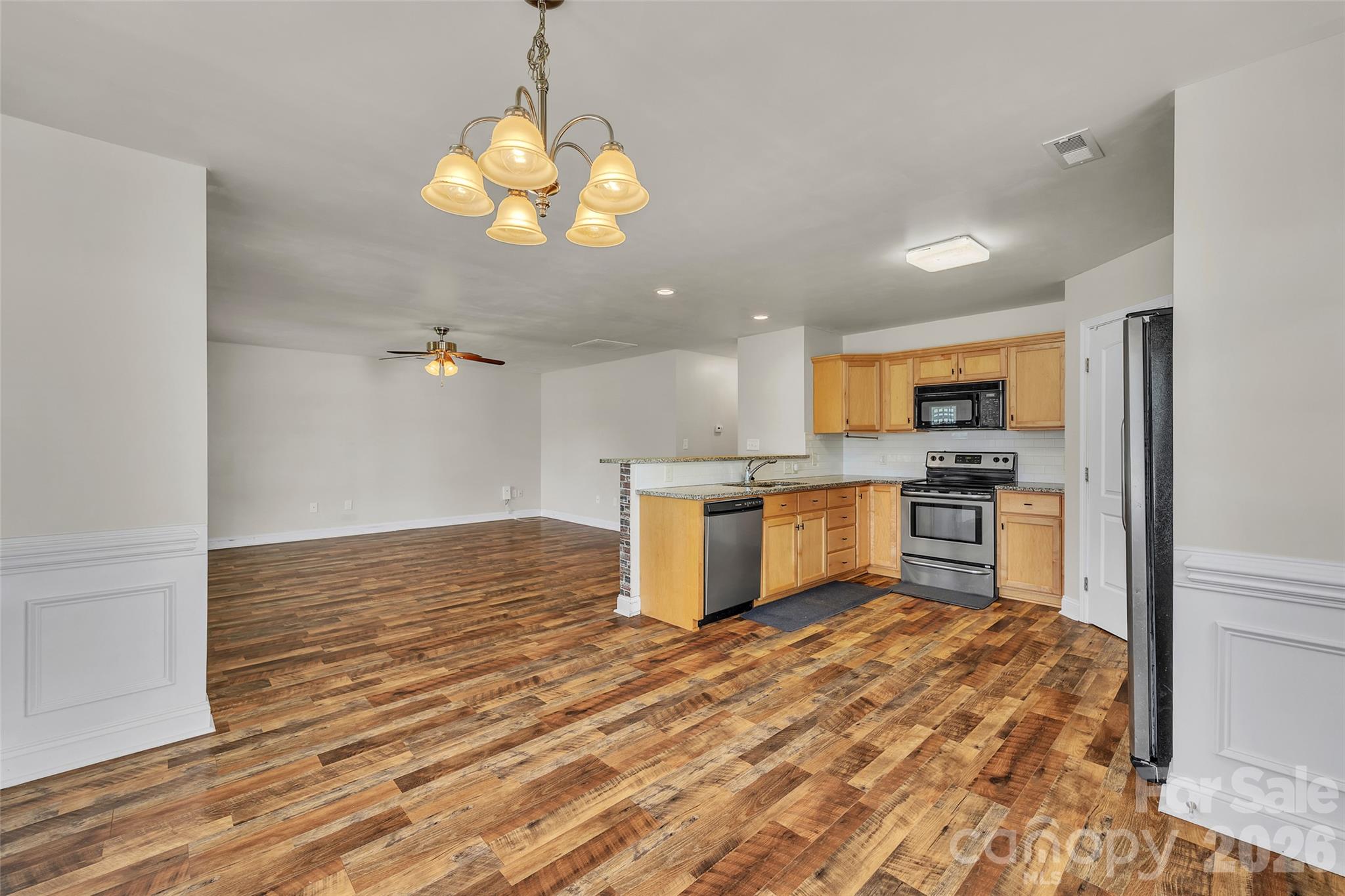 766 Main Street Property Photo 4