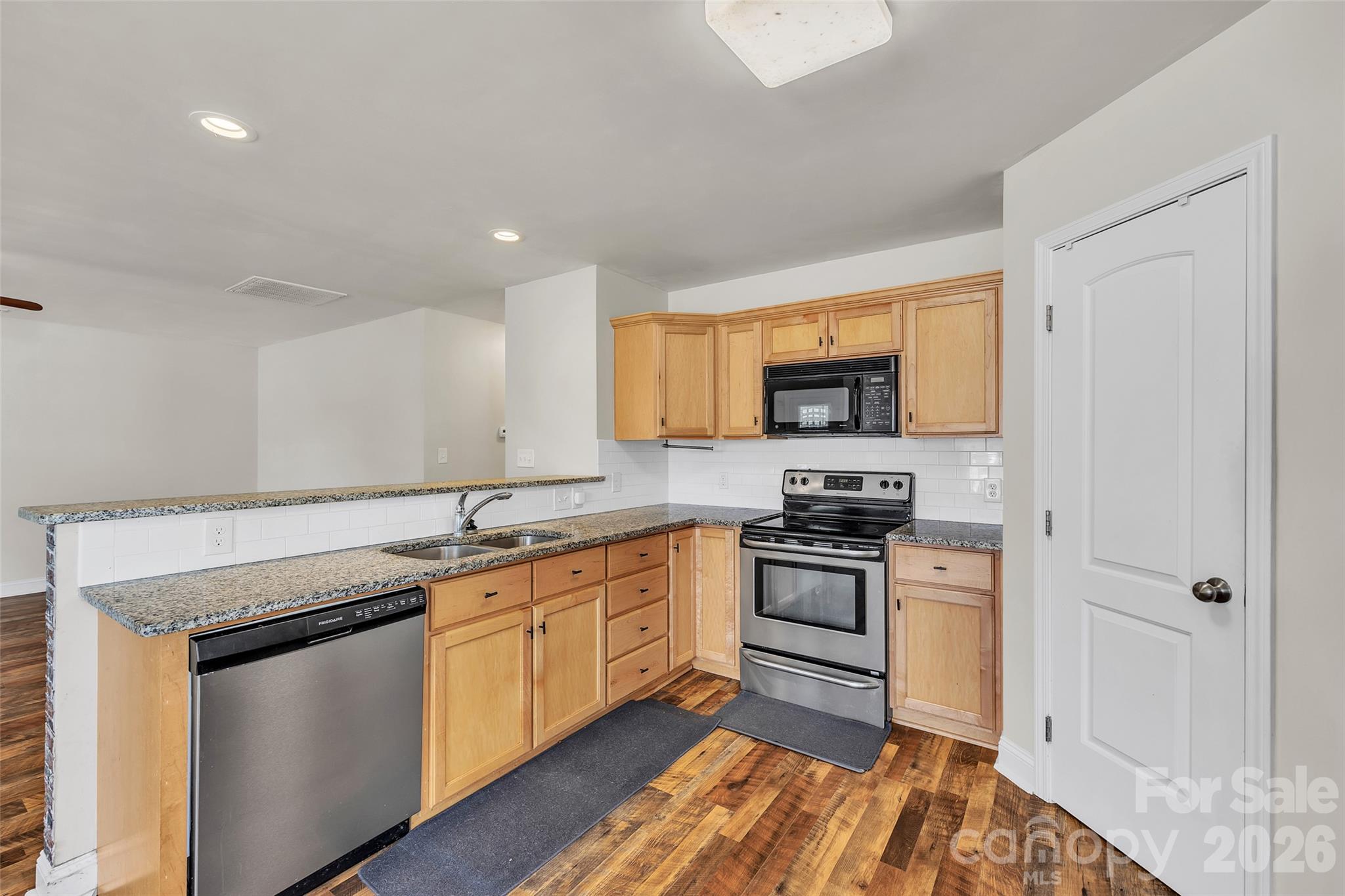 766 Main Street Property Photo 7