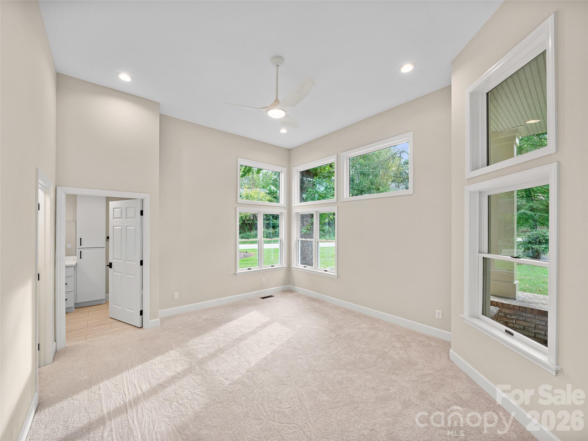 18 Carriage Park Way Property Photo 12