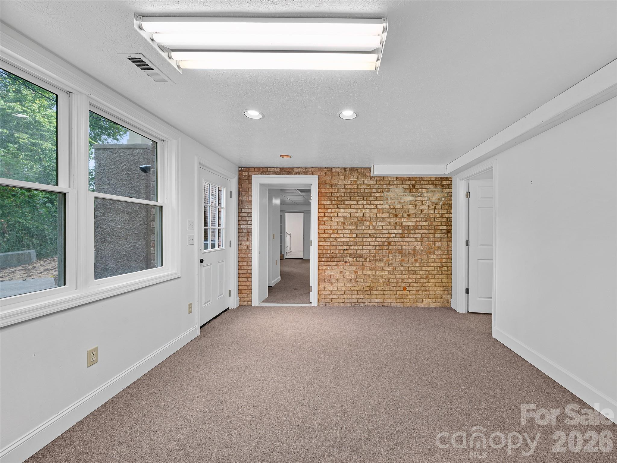 18 Carriage Park Way Property Photo 33