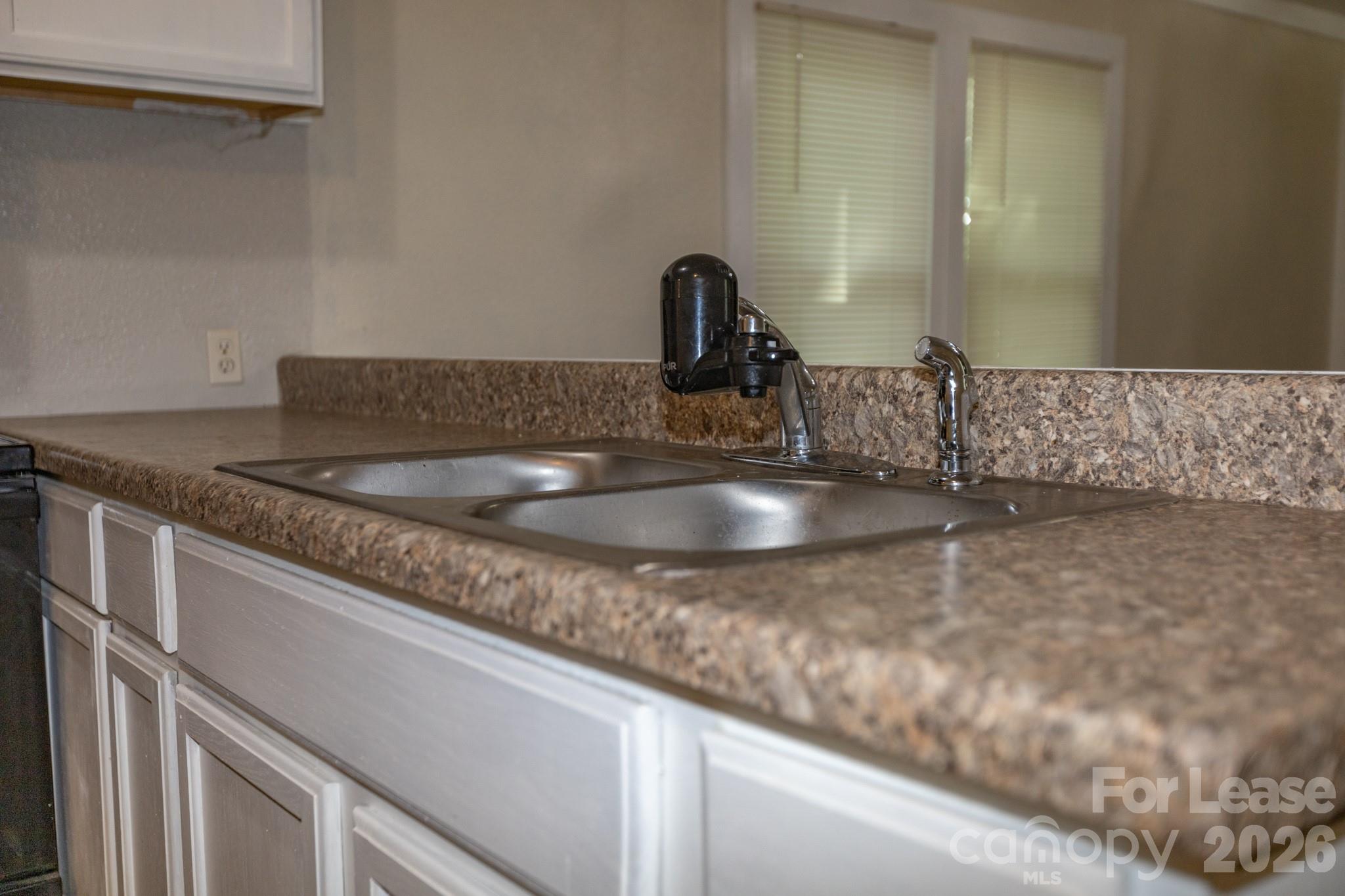 9 Red Oak Drive Property Photo 5
