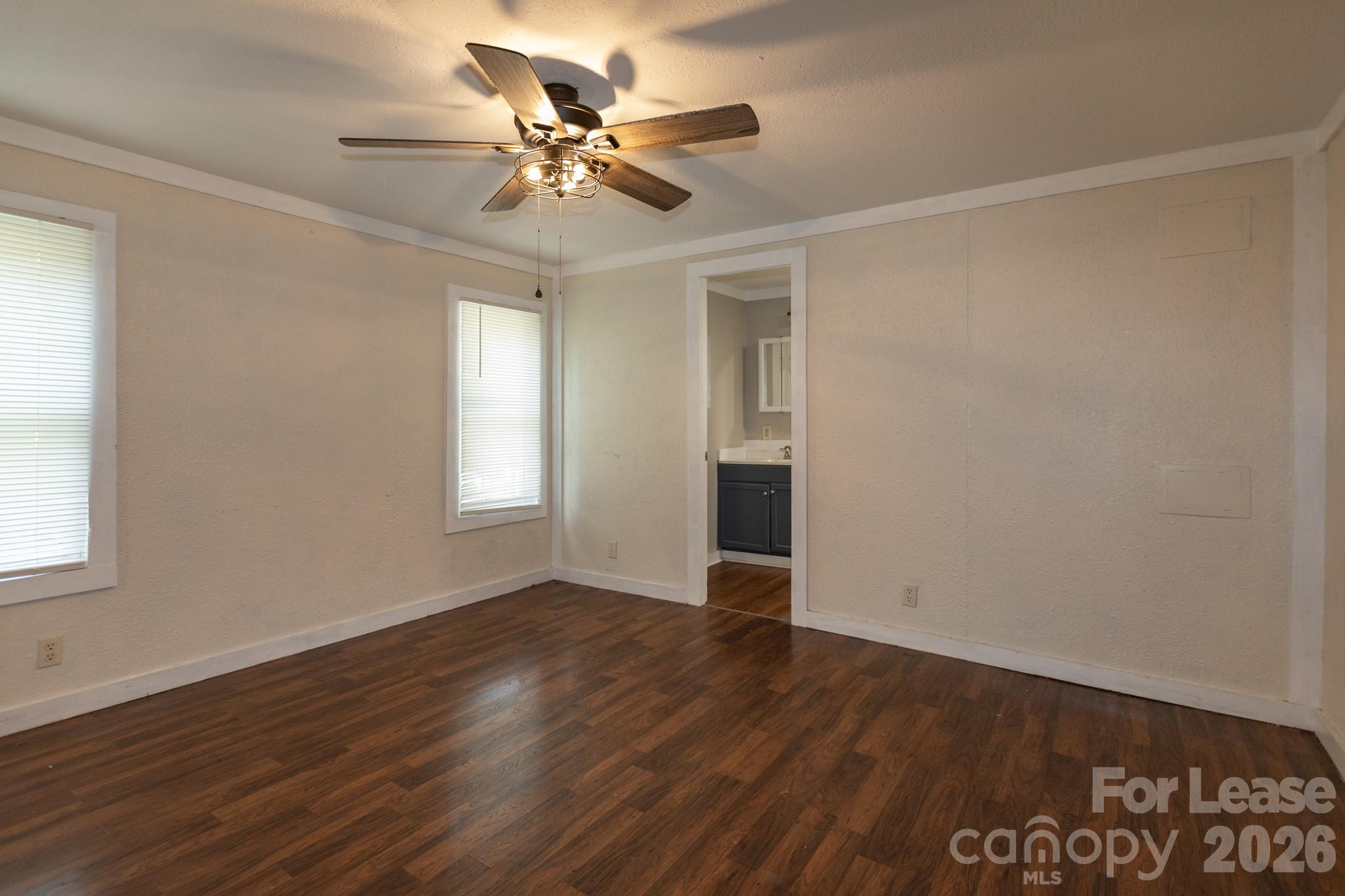 9 Red Oak Drive Property Photo 7