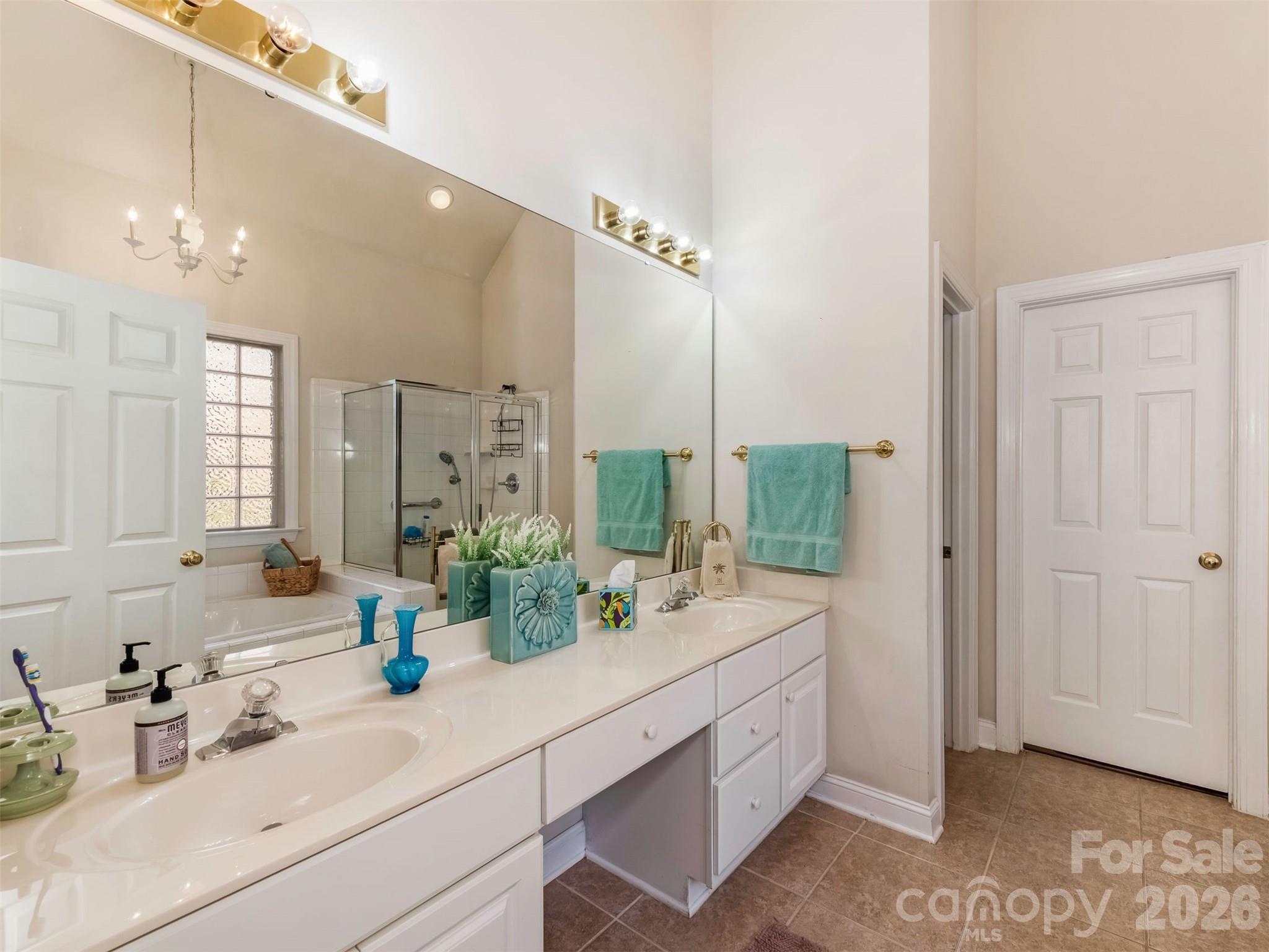 714 Corinthian Place Property Photo 12