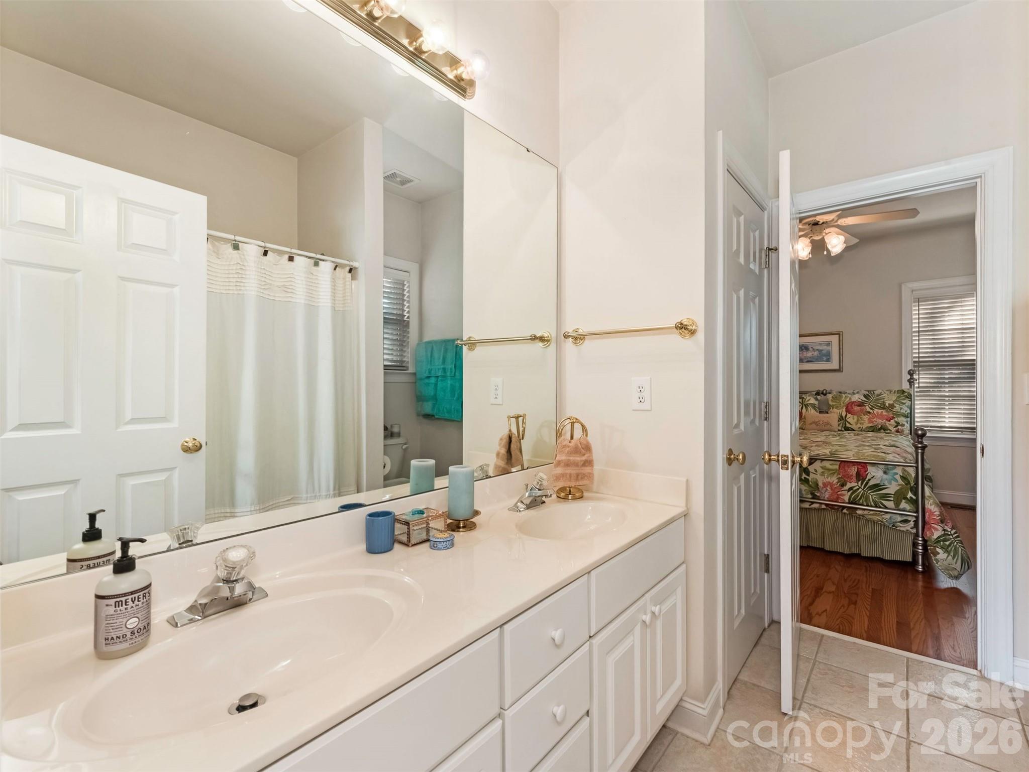 714 Corinthian Place Property Photo 16