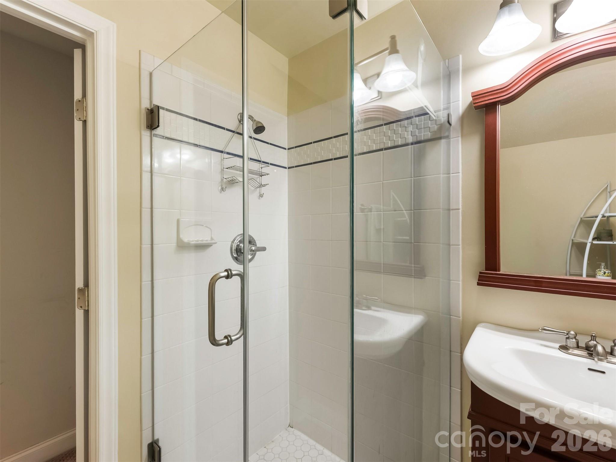 714 Corinthian Place Property Photo 22