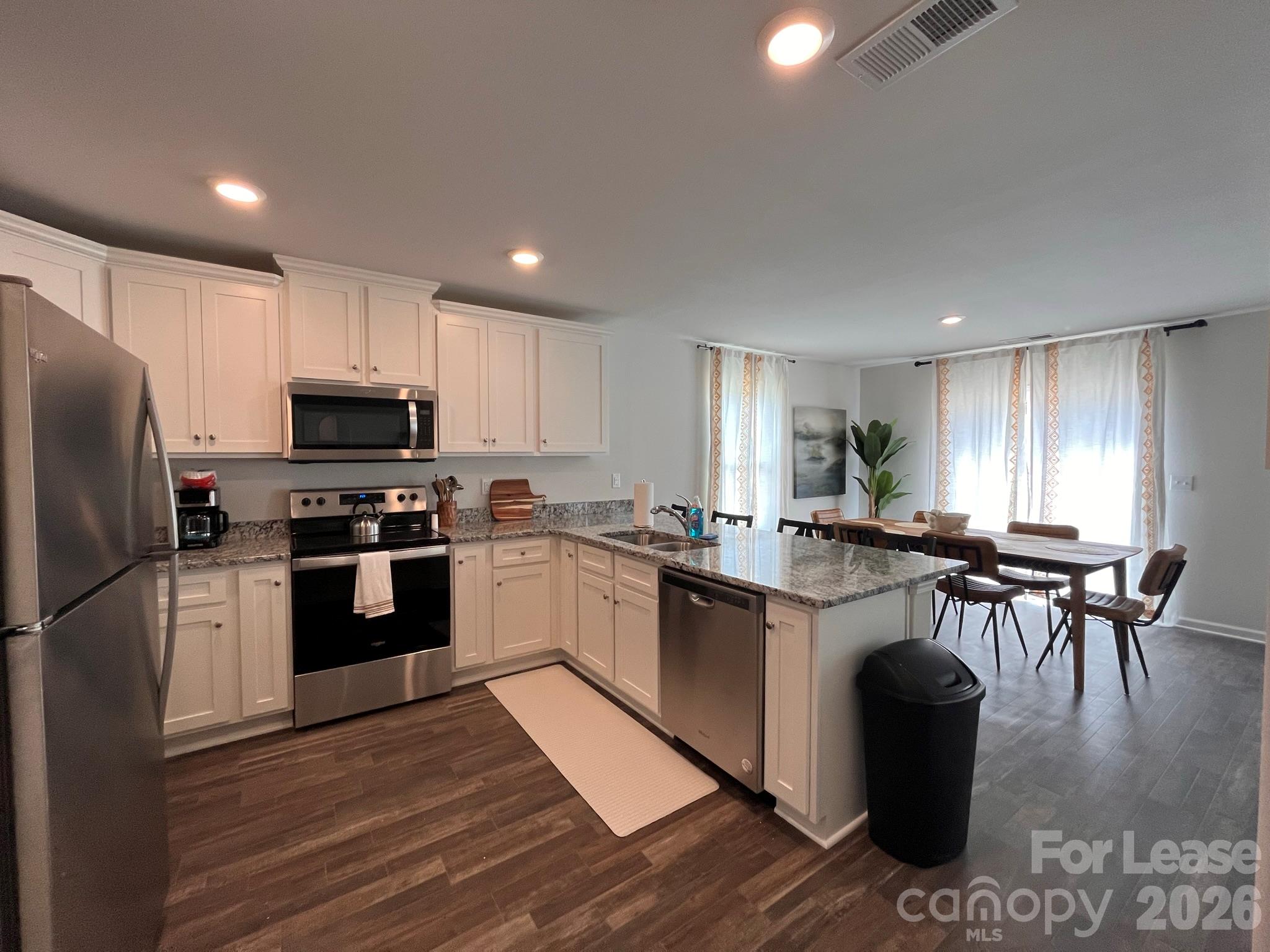 557 Belcaro Drive Property Photo 6