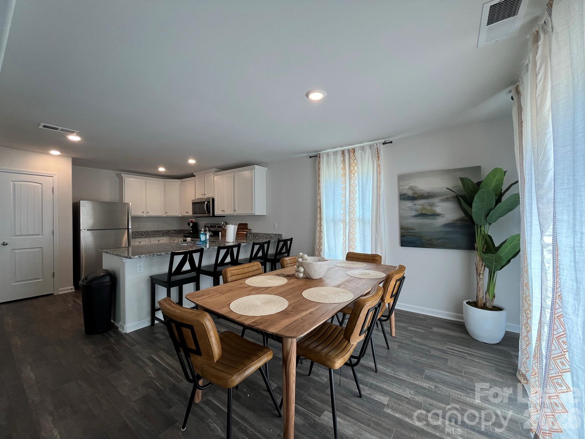 557 Belcaro Drive Property Photo 11
