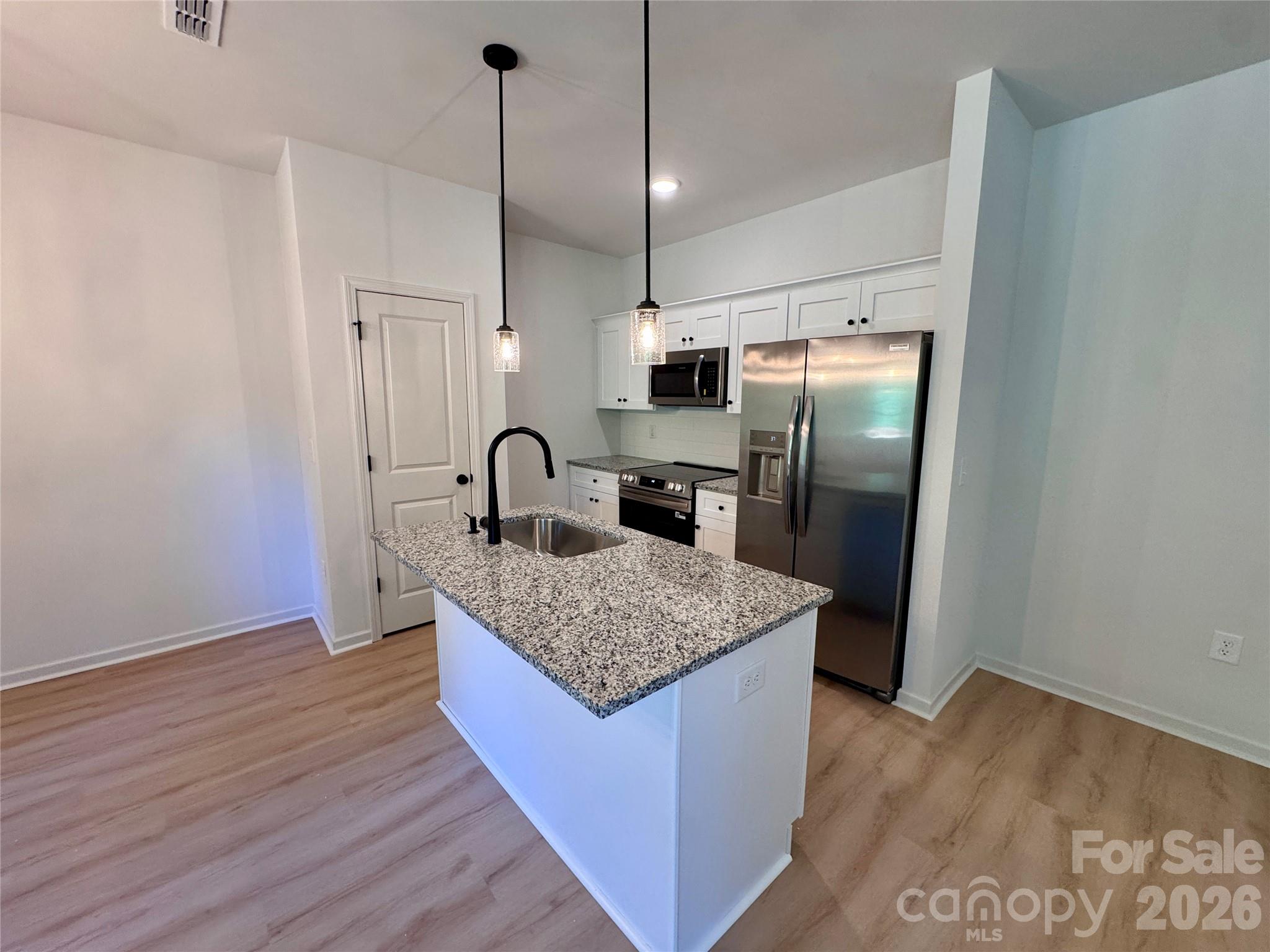 1106 Montcalm Street Property Photo 4