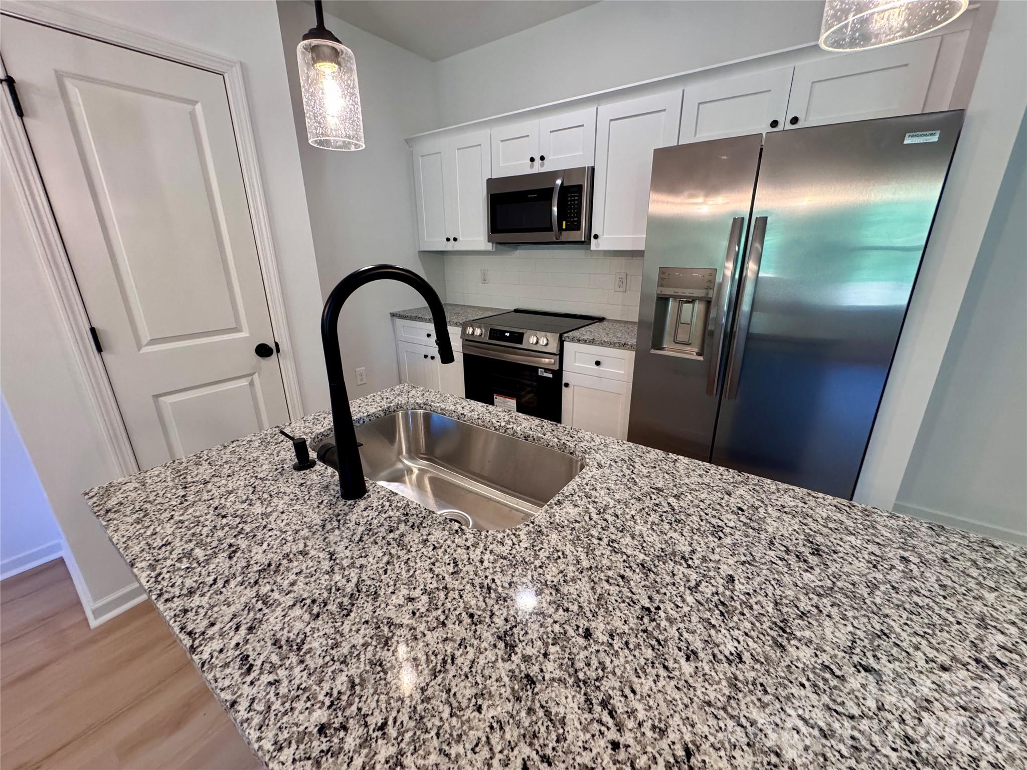 1106 Montcalm Street Property Photo 6