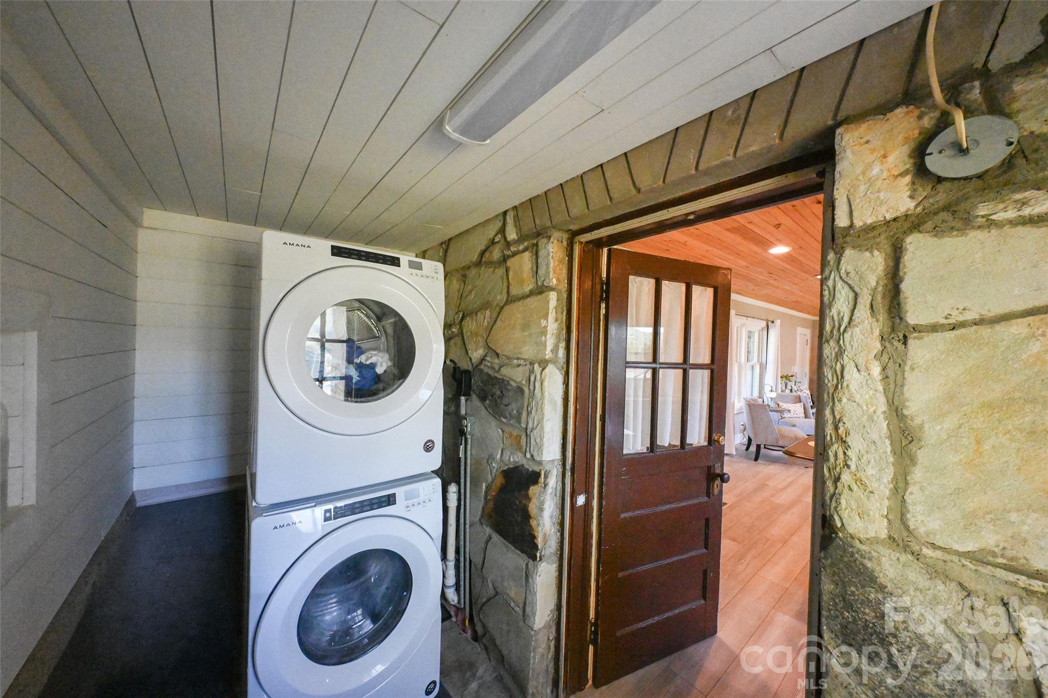 390 Sokassa Road Property Photo 29