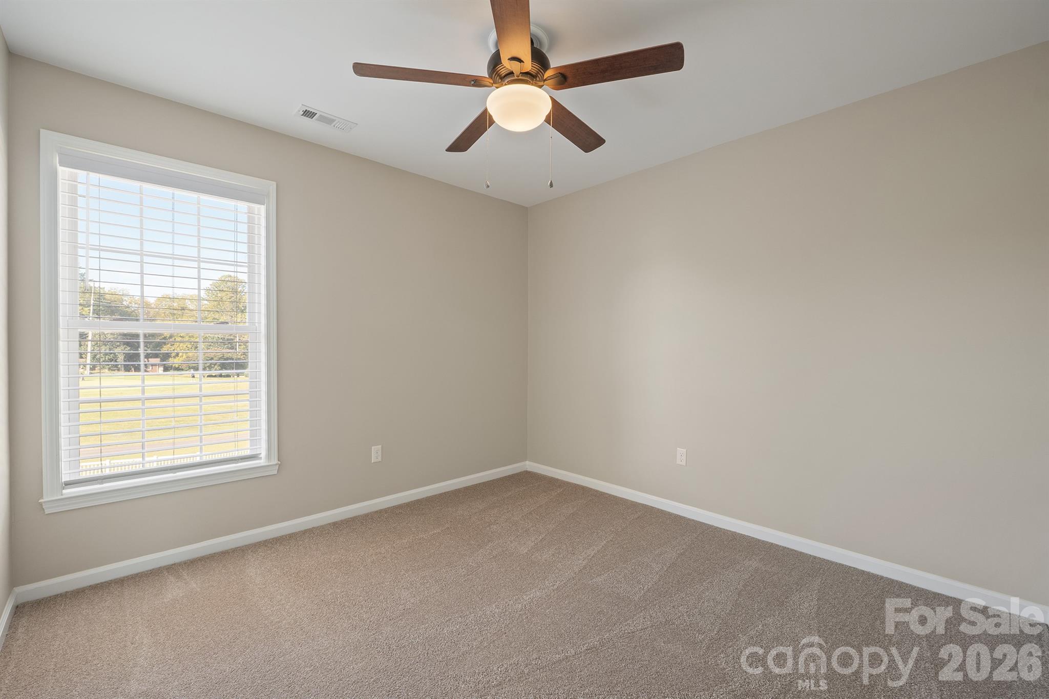 110 Fox Den Circle Property Photo 1