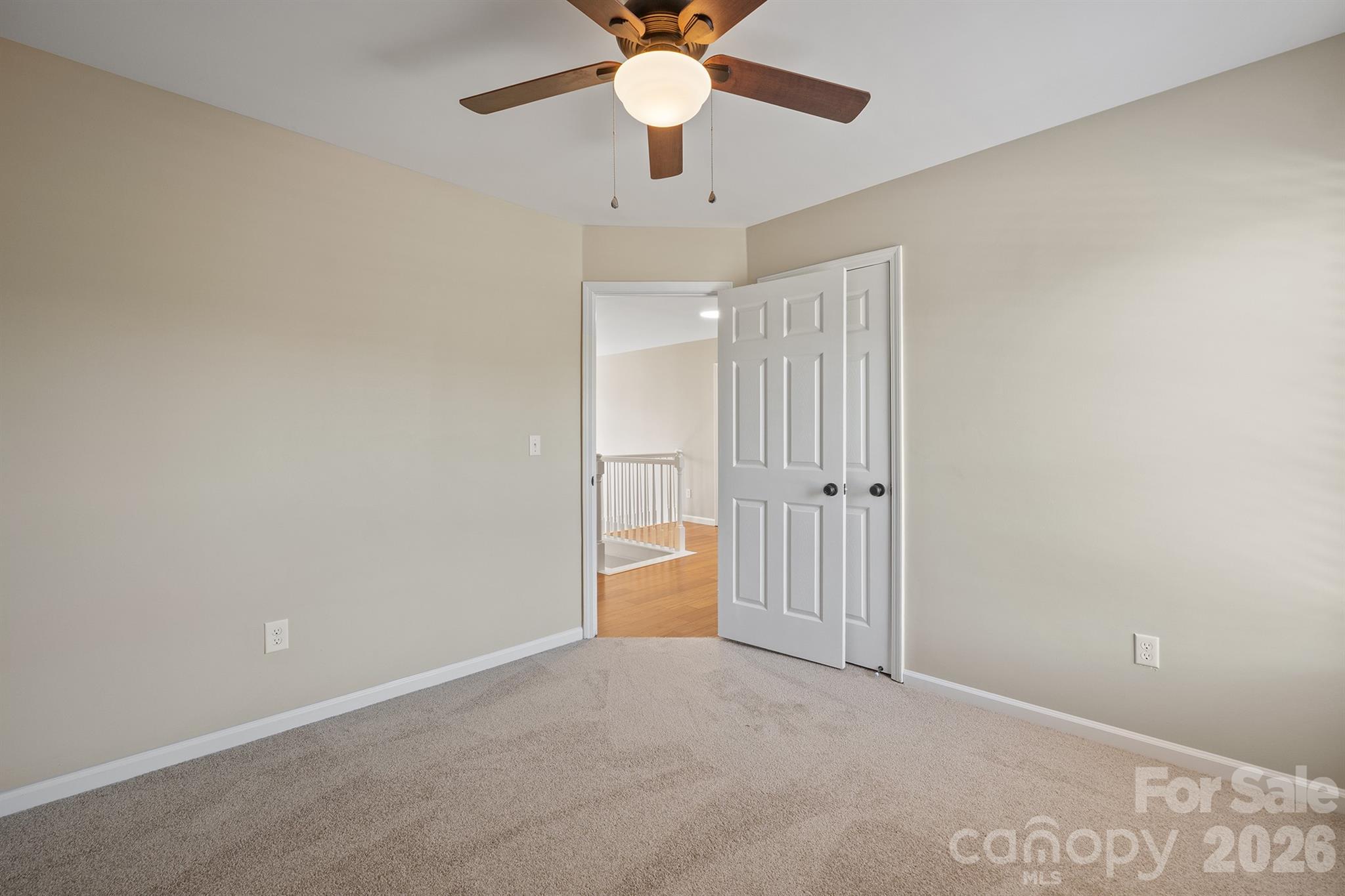 110 Fox Den Circle Property Photo 2