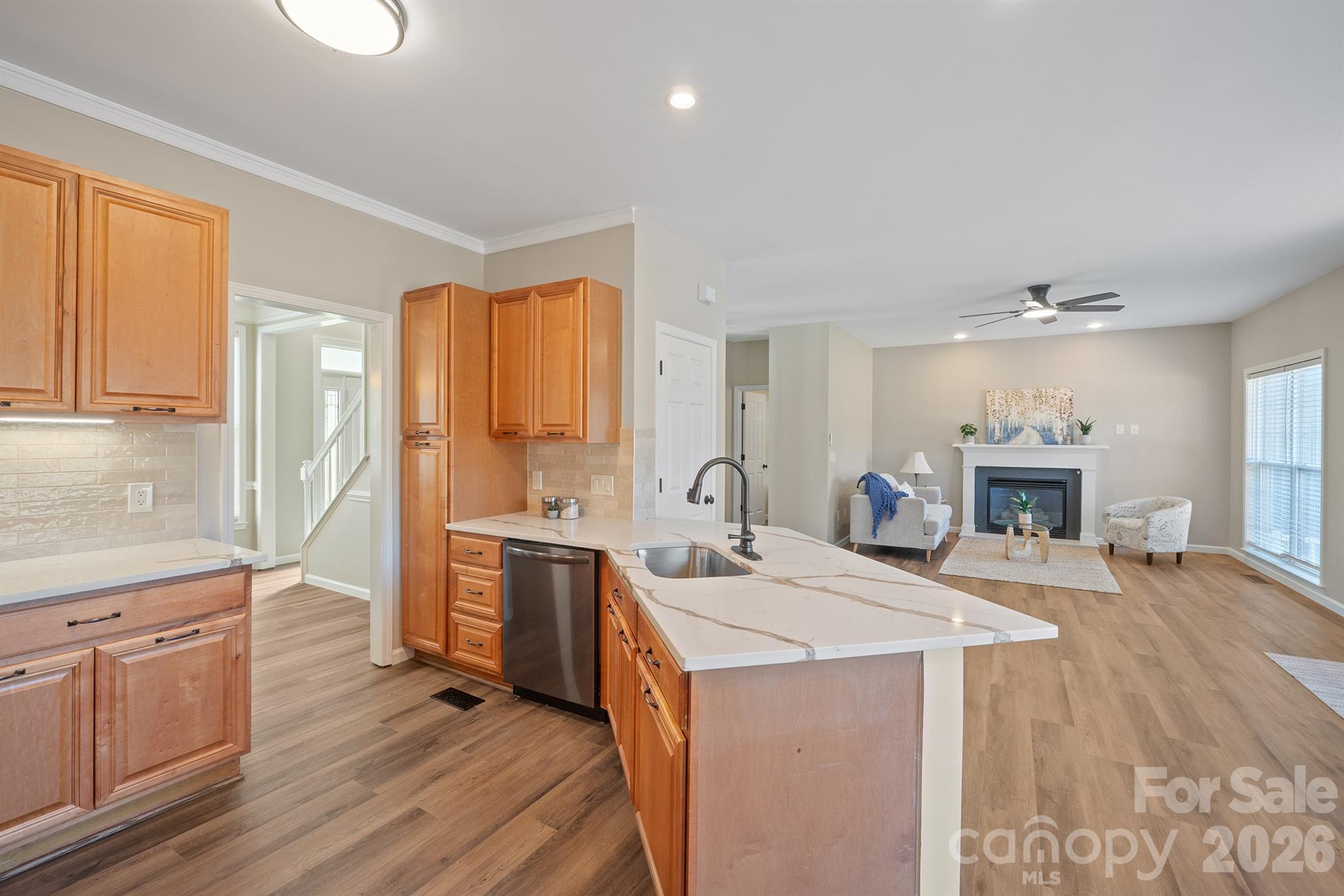 110 Fox Den Circle Property Photo 8
