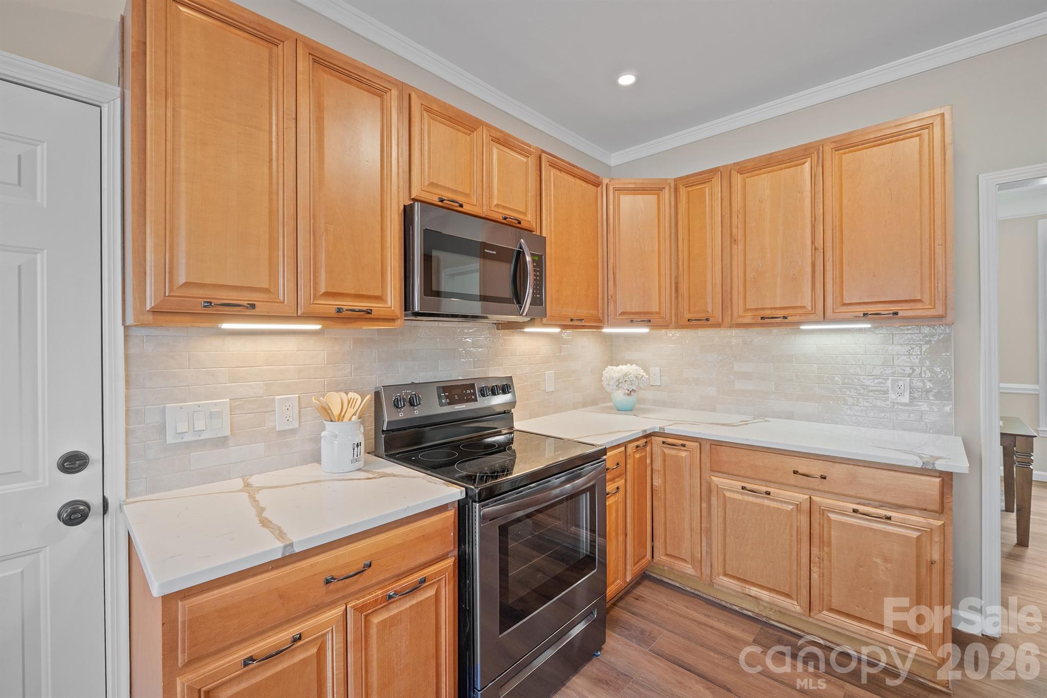 110 Fox Den Circle Property Photo 10