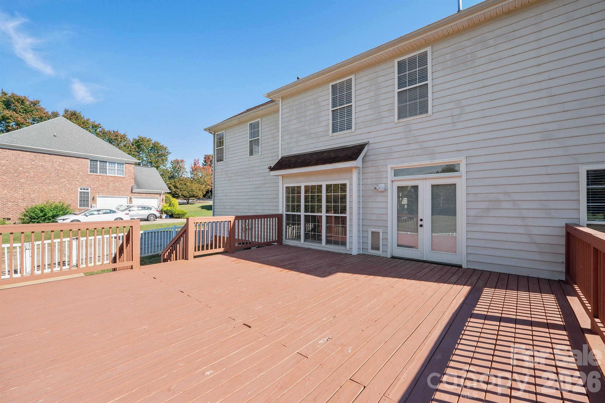 110 Fox Den Circle Property Photo 18