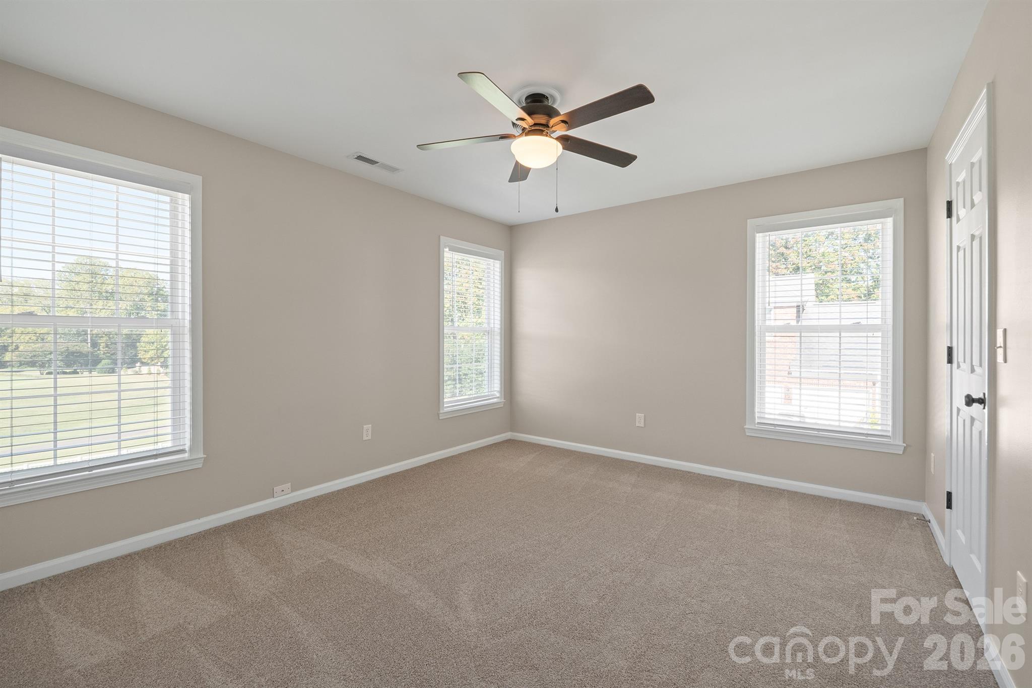 110 Fox Den Circle Property Photo 35