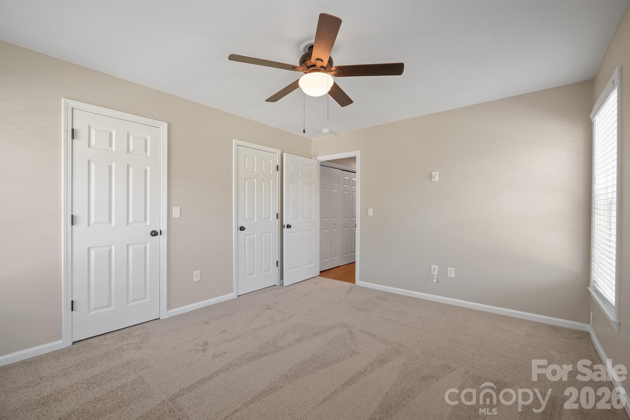 110 Fox Den Circle Property Photo 39