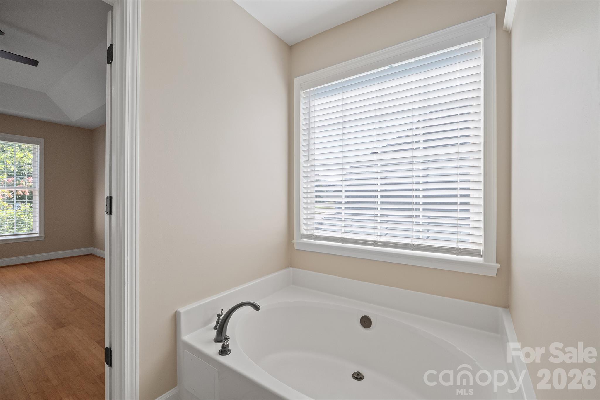 110 Fox Den Circle Property Photo 43