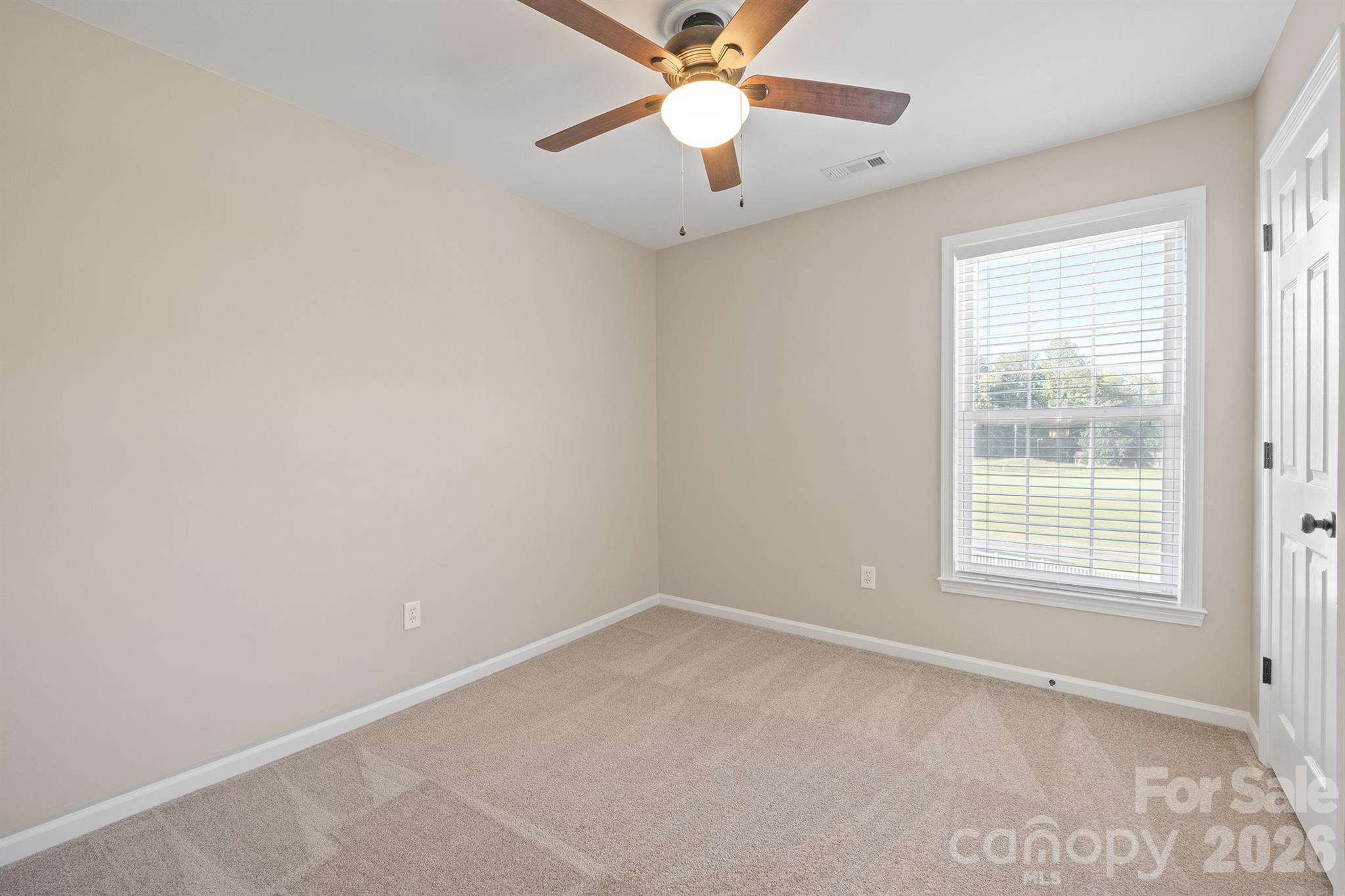 110 Fox Den Circle Property Photo 47