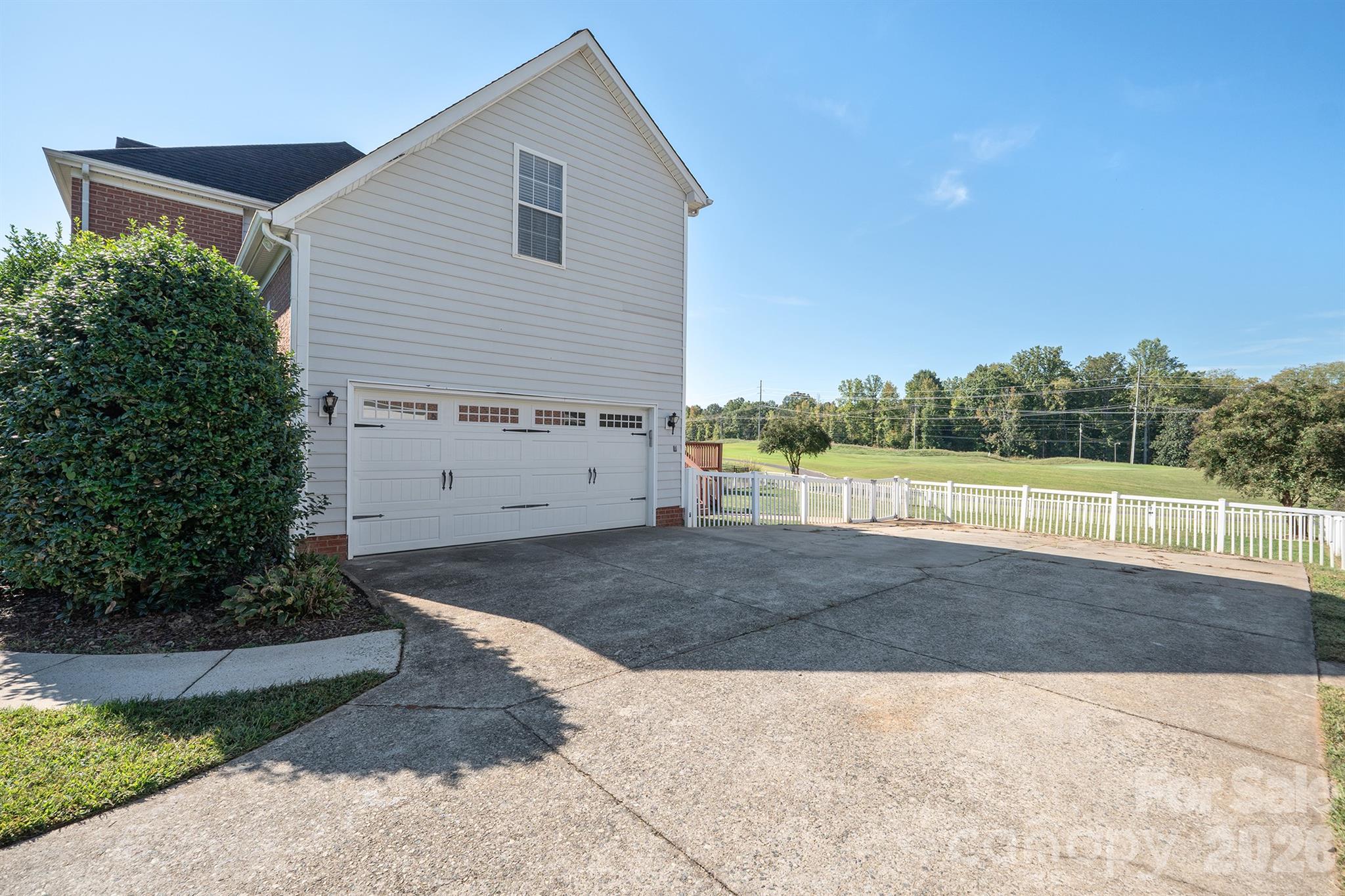 110 Fox Den Circle Property Photo 48