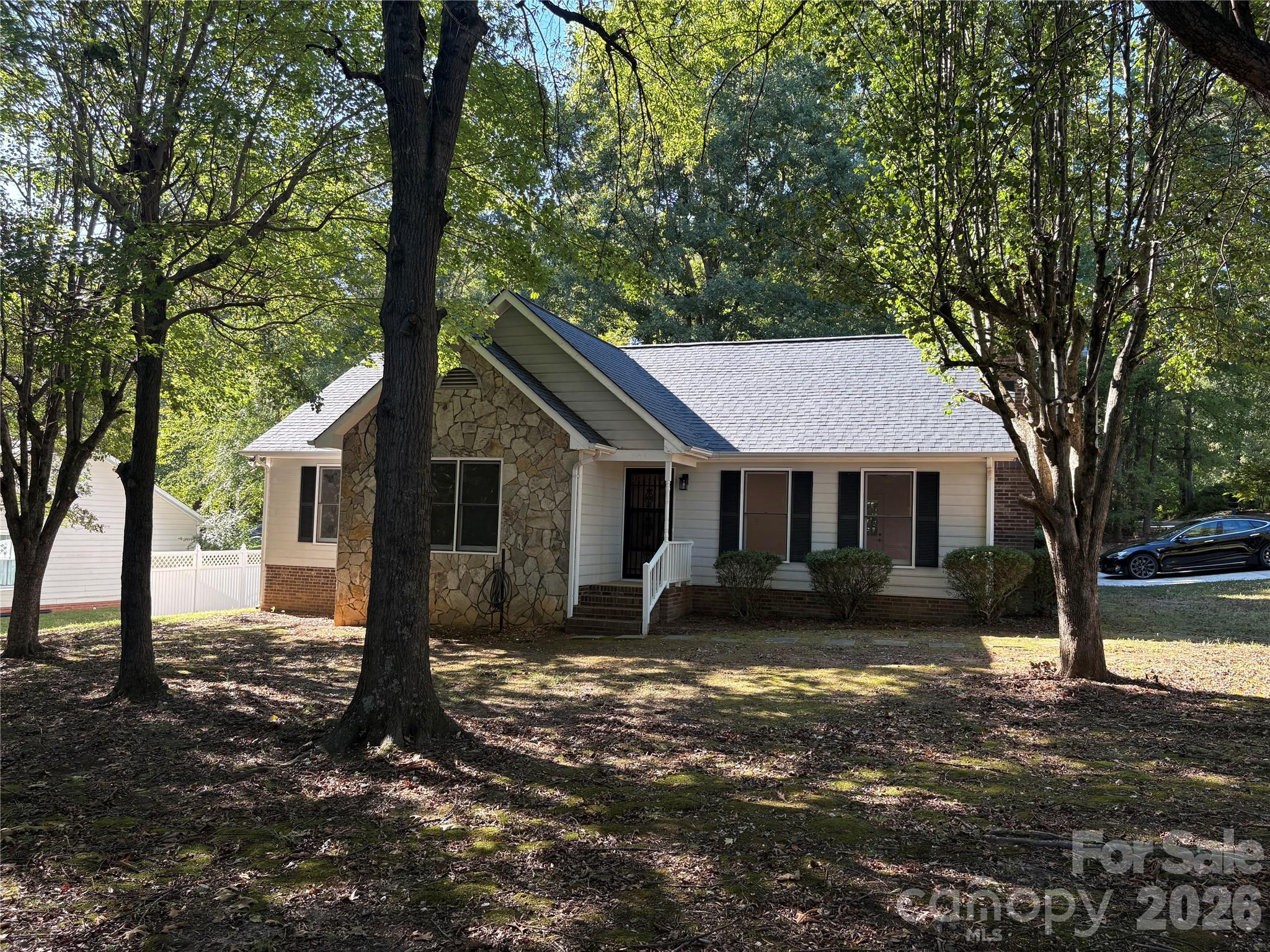 503 E Wilson Street Property Photo 1