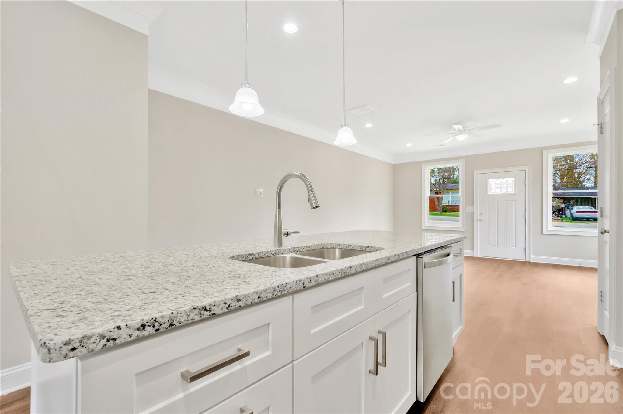 452 Dawn Circle 285-286 Property Photo 10