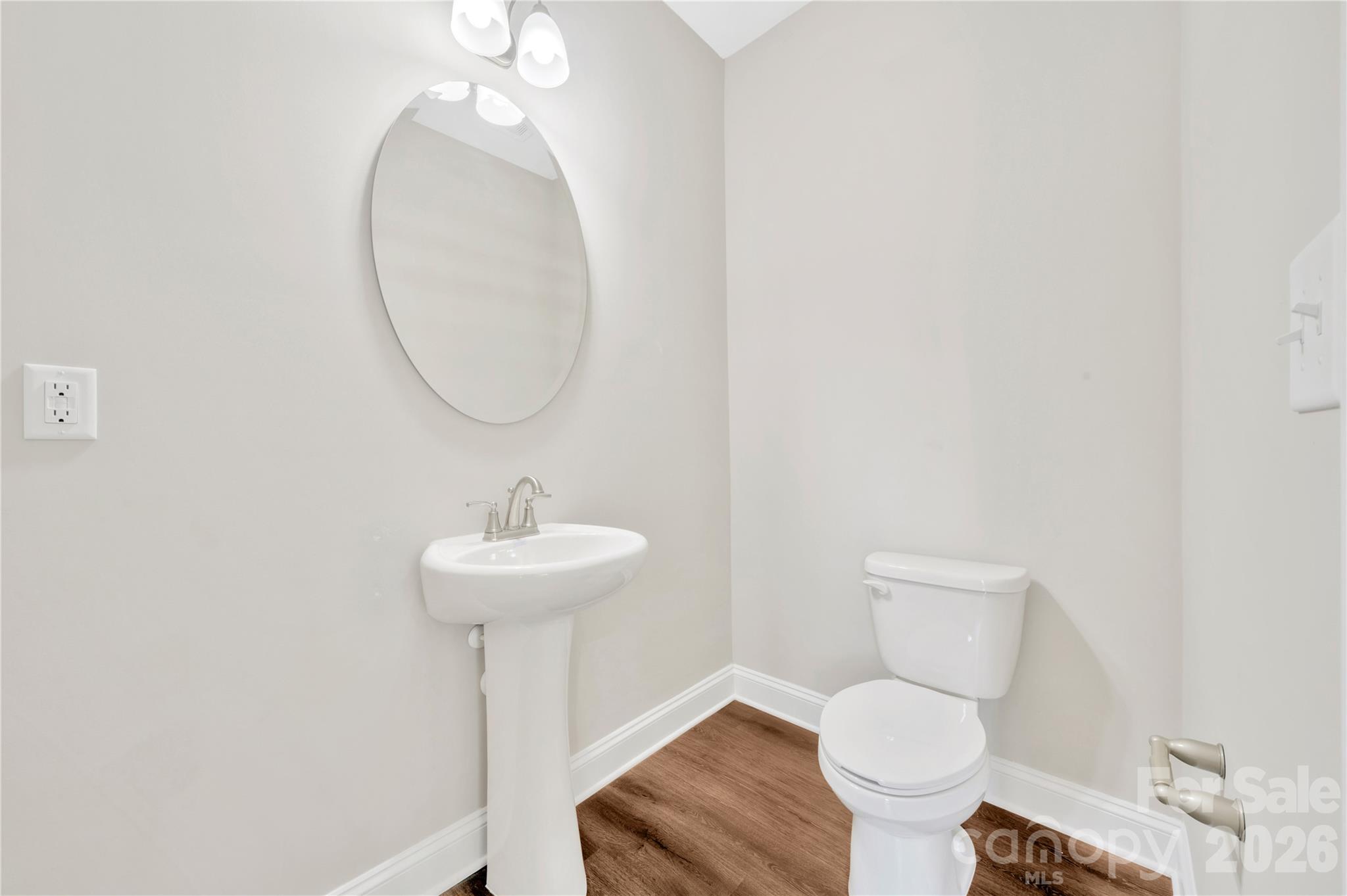 452 Dawn Circle 285-286 Property Photo 15