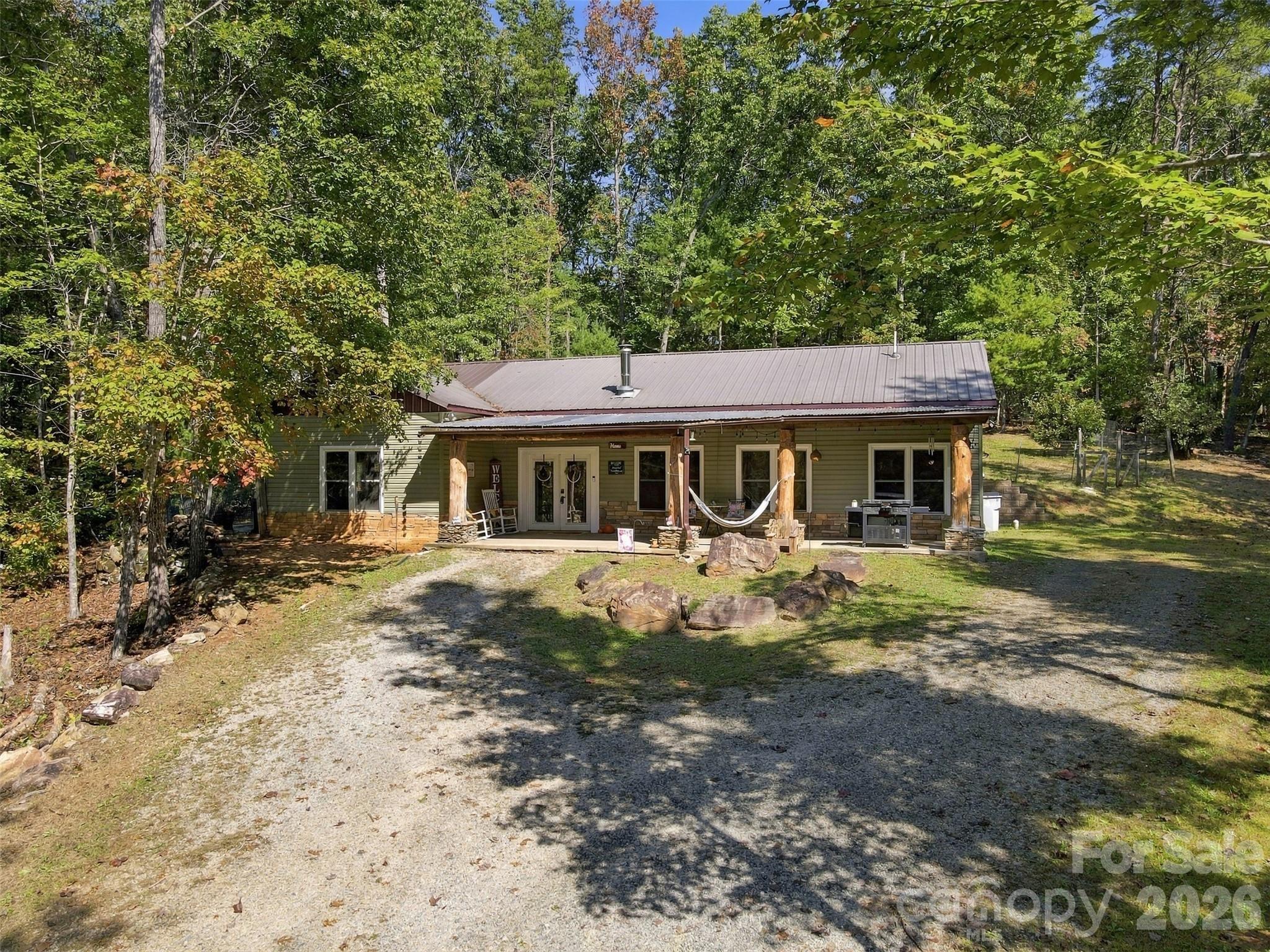 1924 Windy Hill Place Property Photo 4