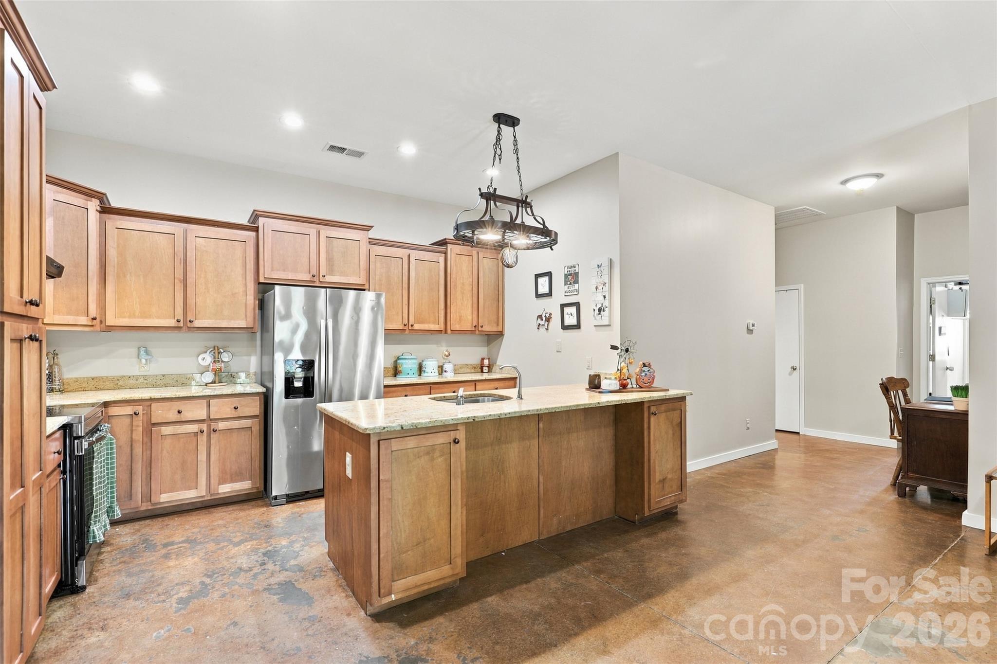 1924 Windy Hill Place Property Photo 8