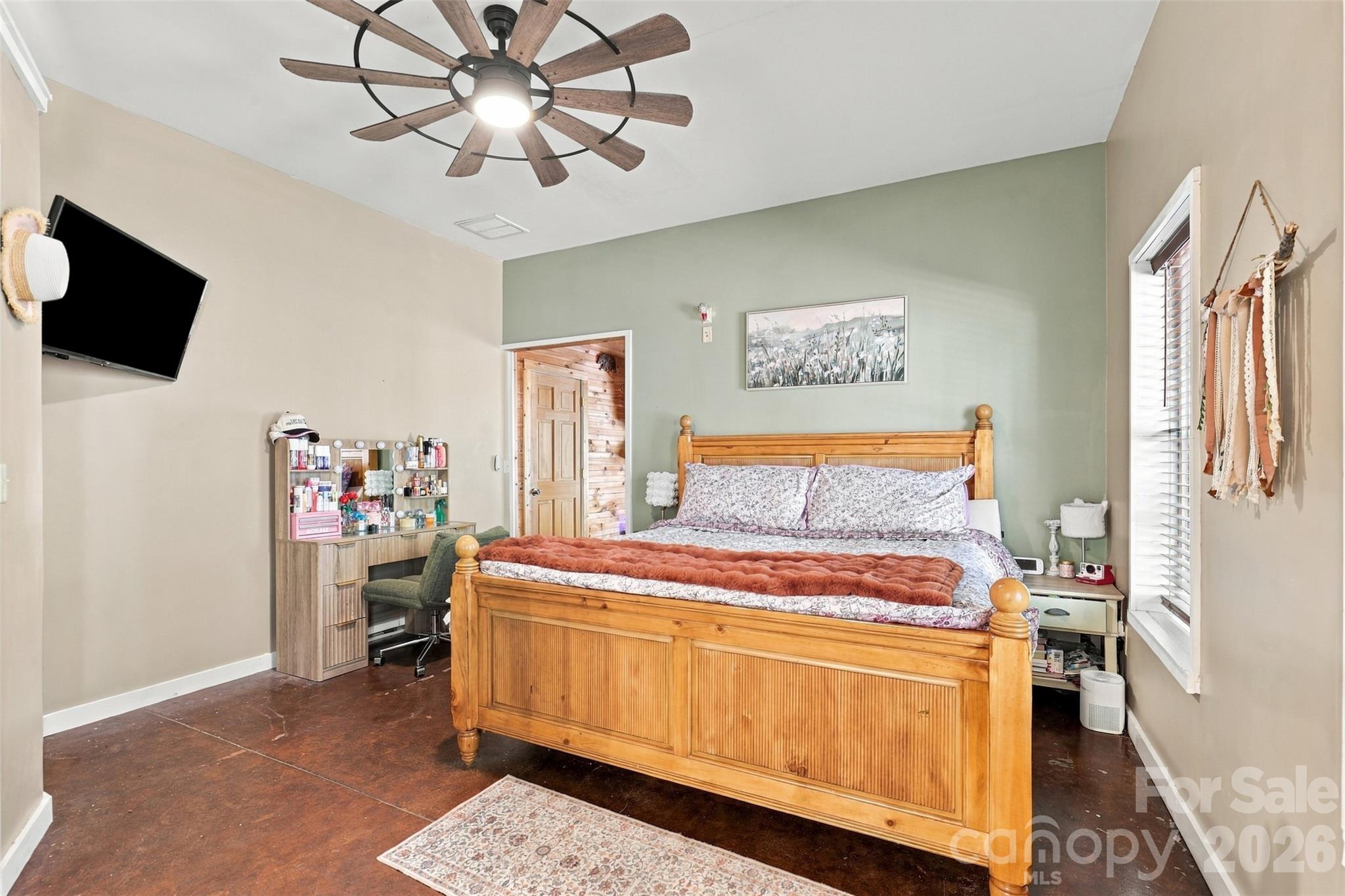 1924 Windy Hill Place Property Photo 17