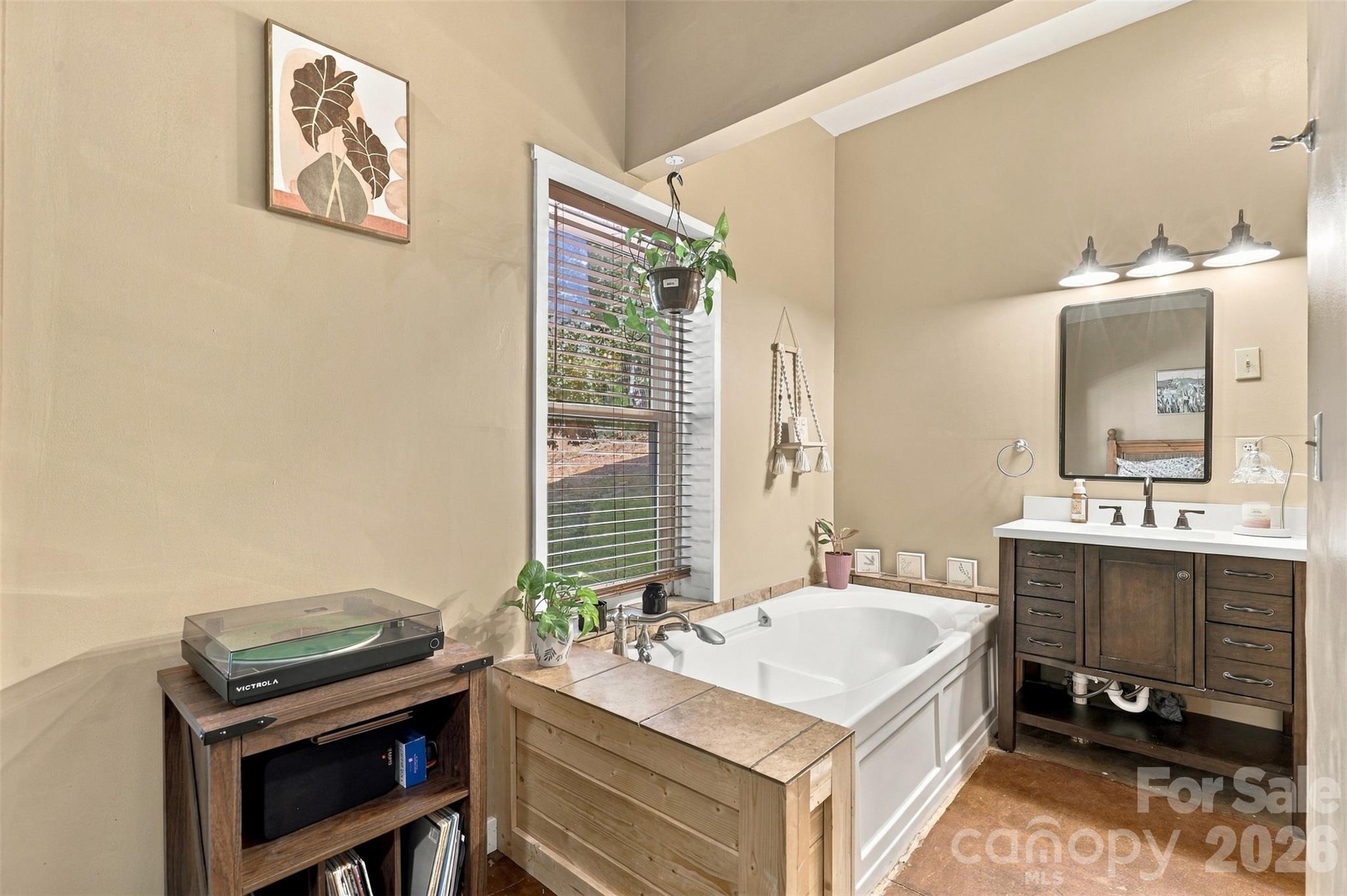 1924 Windy Hill Place Property Photo 18