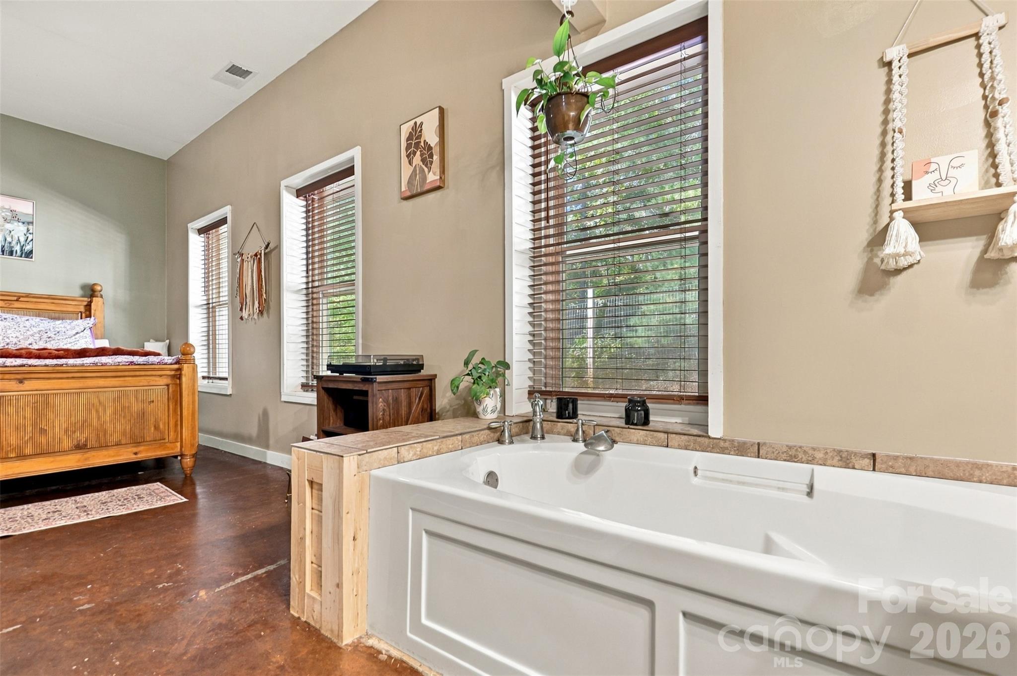 1924 Windy Hill Place Property Photo 20