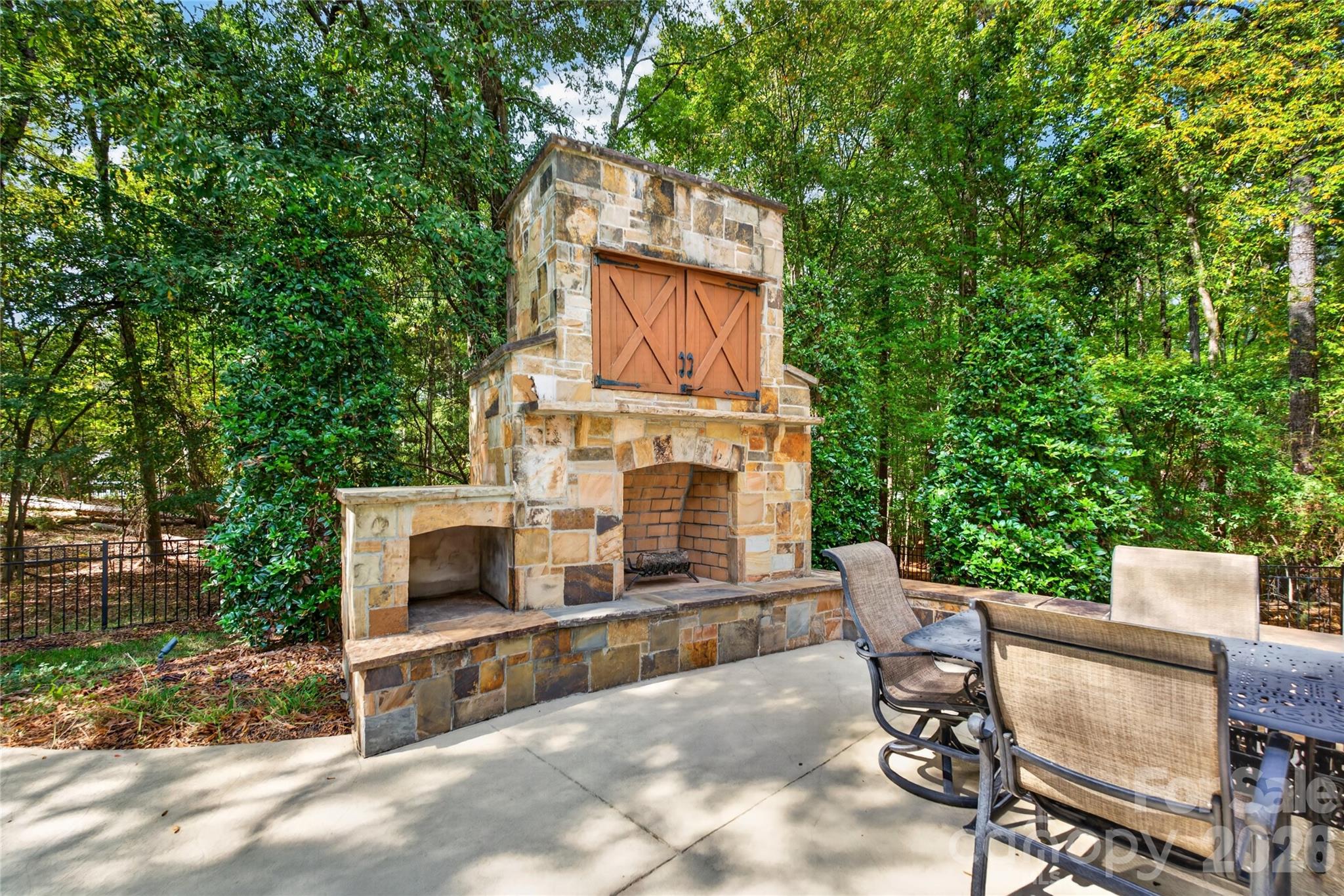 1475 Floral Road Property Photo 45